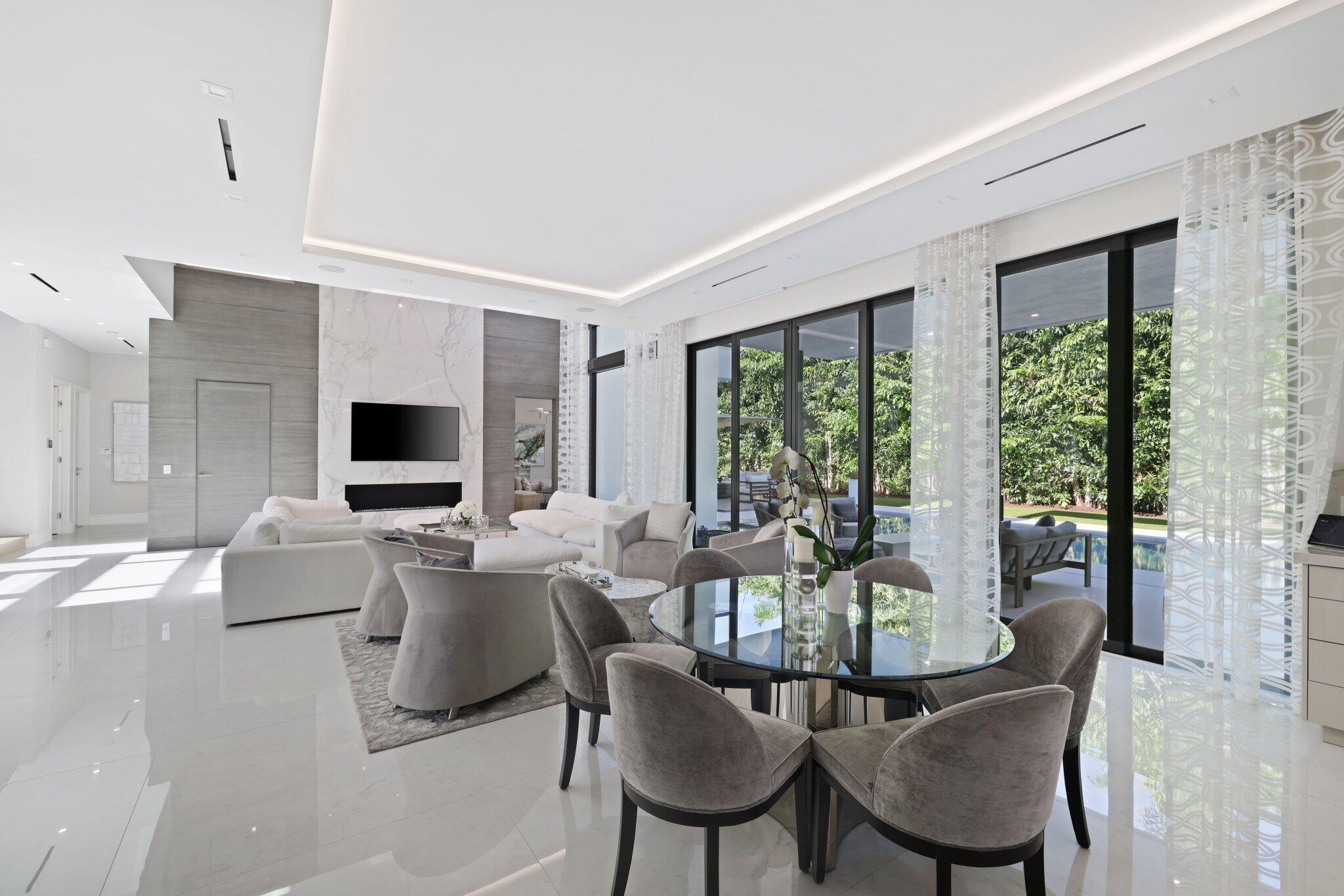 2391 Areca Palm Road Property Photo 21