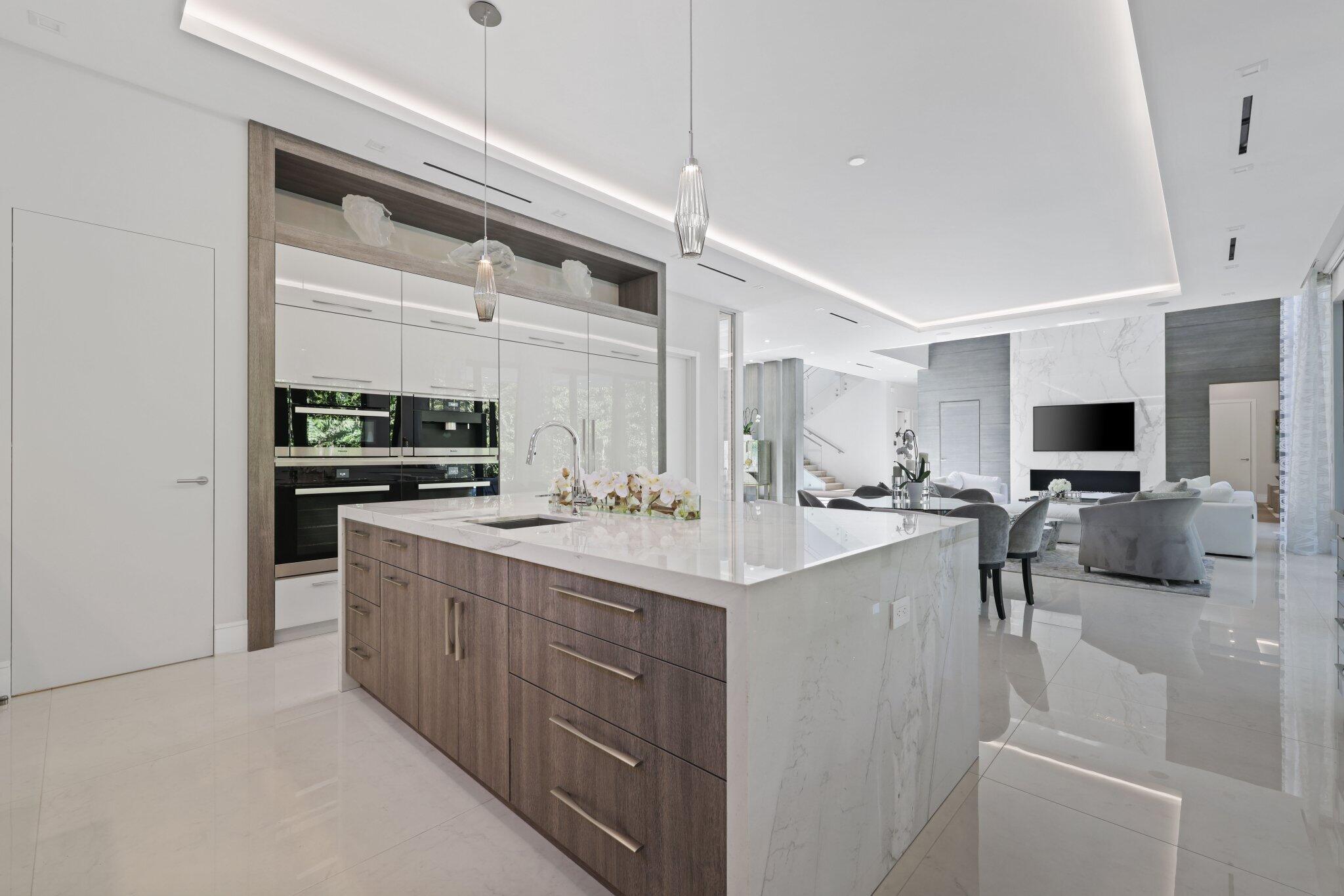 2391 Areca Palm Road Property Photo 27