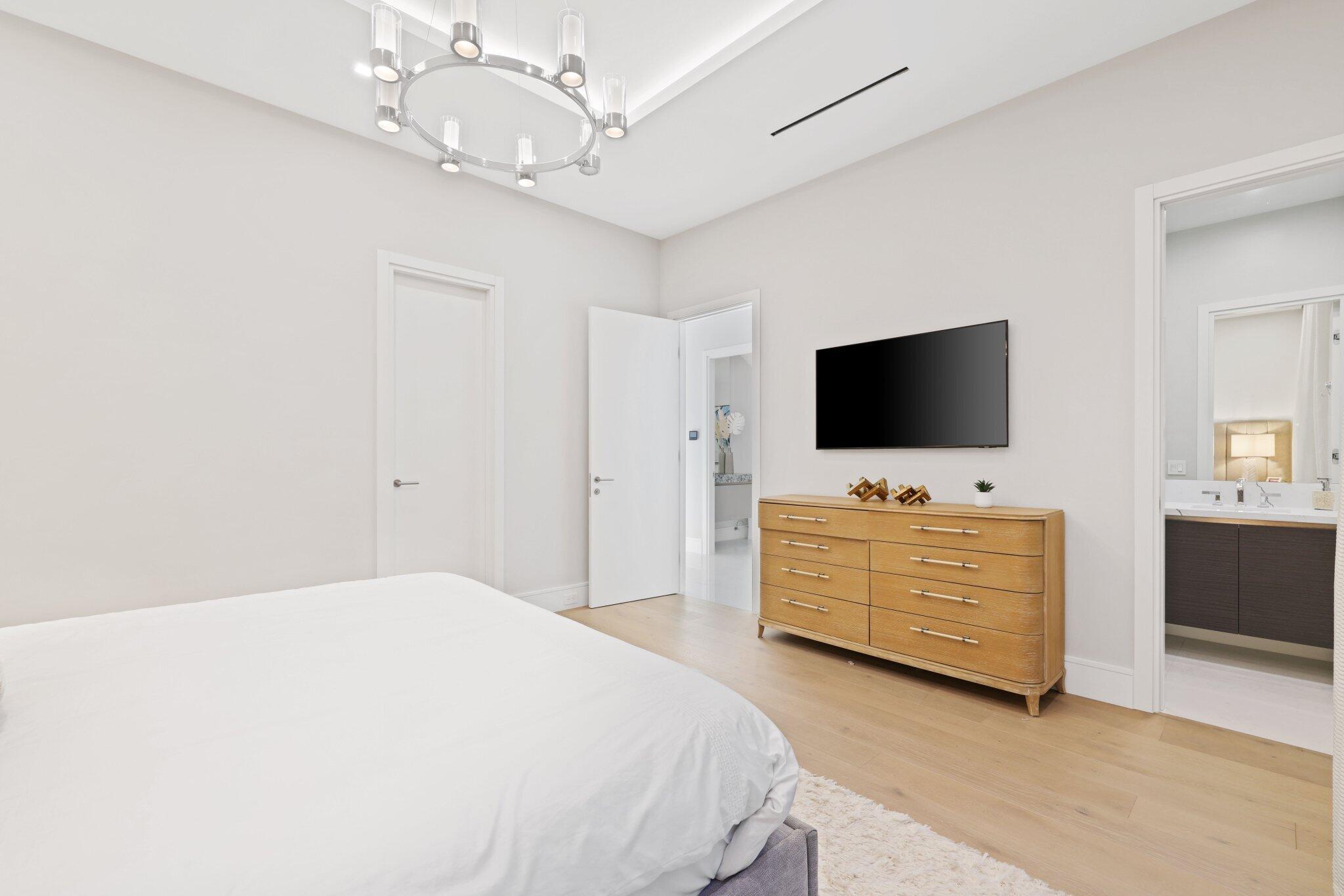 2391 Areca Palm Road Property Photo 37