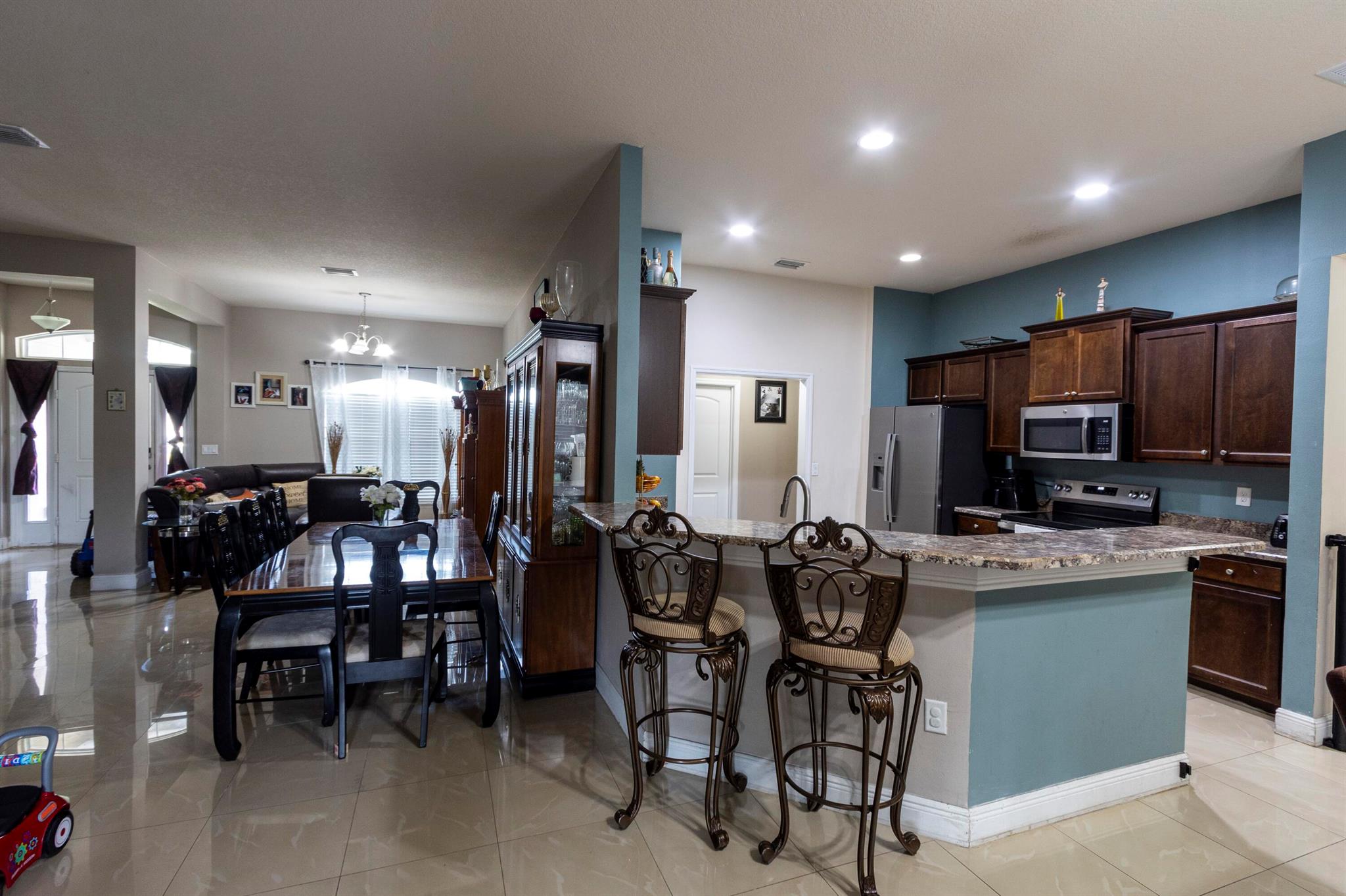 180 Sw Amesbury Avenue Property Photo 8