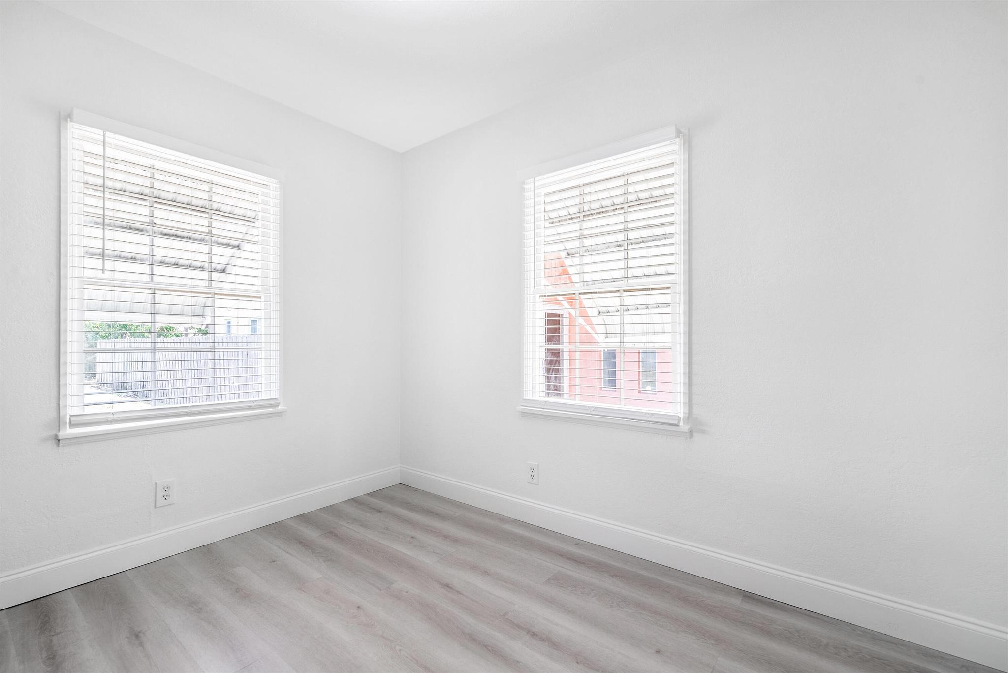 500 Sw 10 Street Property Photo 13