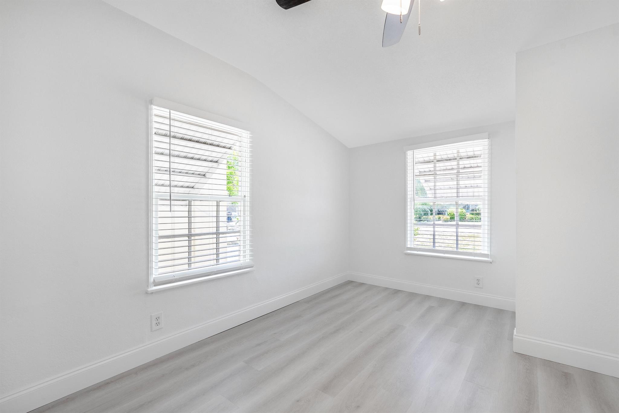 500 Sw 10 Street Property Photo 19