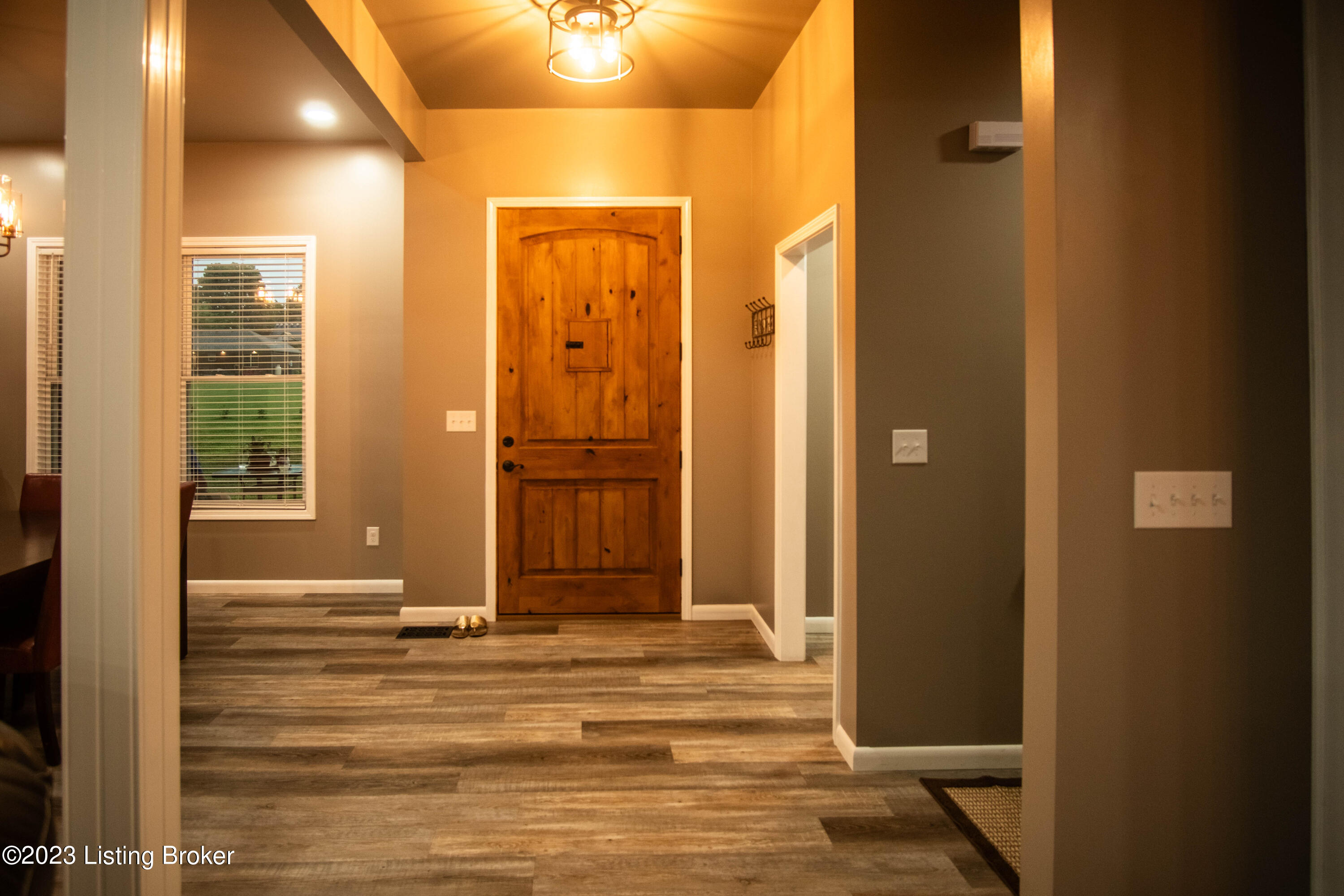 104 Bryson Dr Property Photo 6
