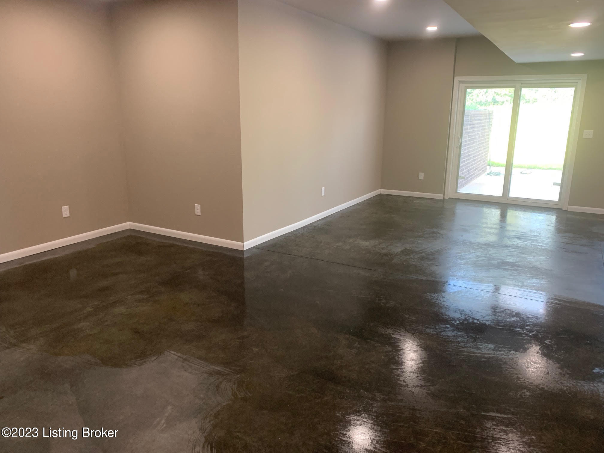 104 Bryson Dr Property Photo 34