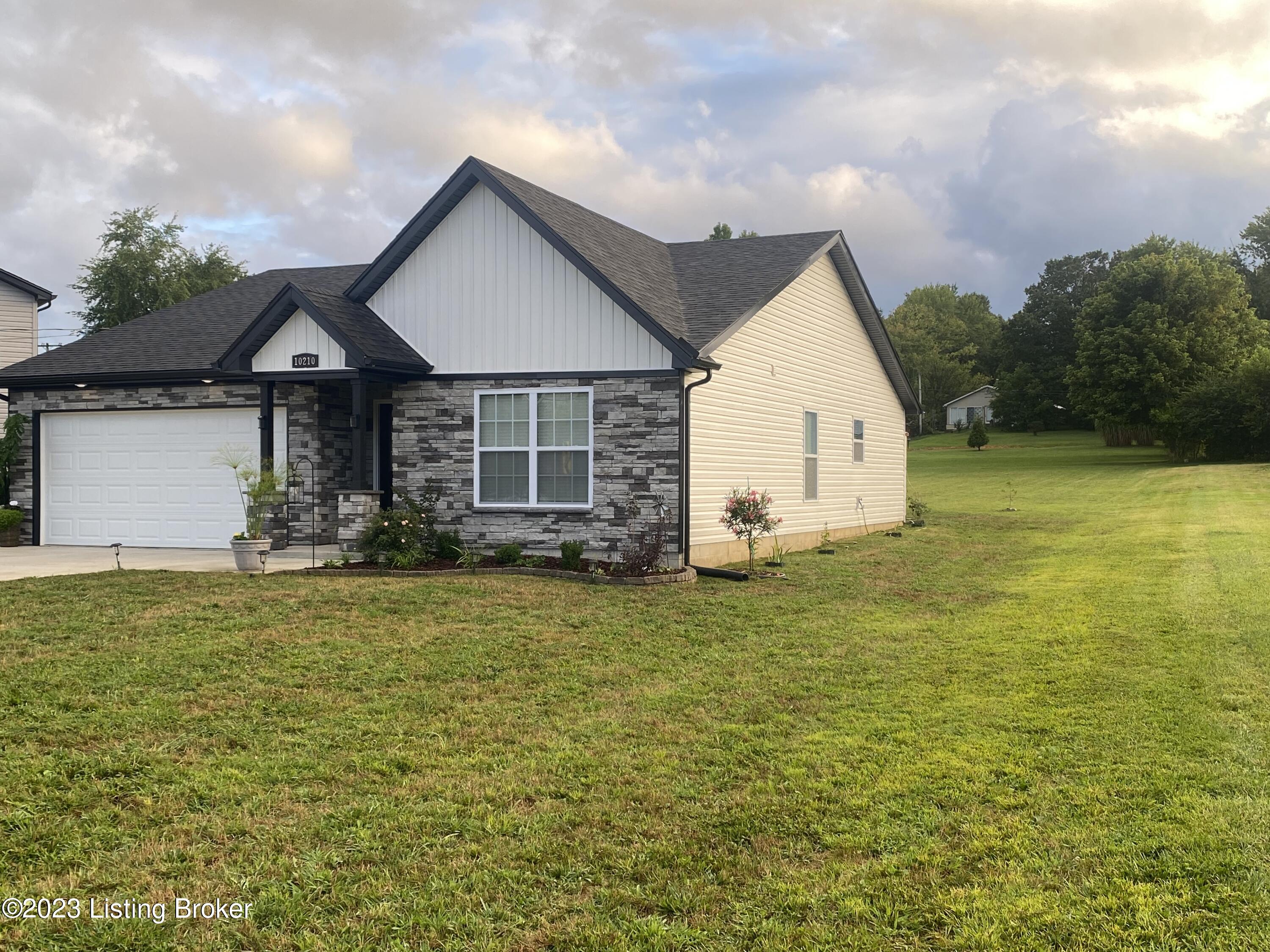 10210 National Turnpike Property Photo