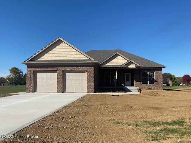 124 Creekside Dr Property Photo