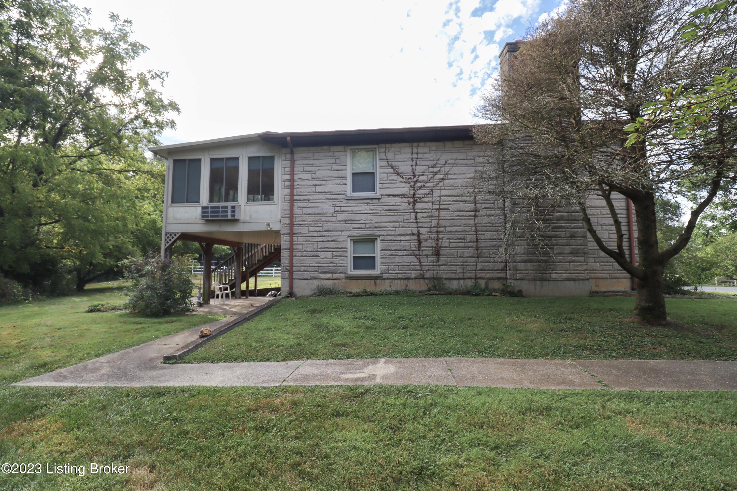 635 Blossom Ridge Rd Property Photo 5
