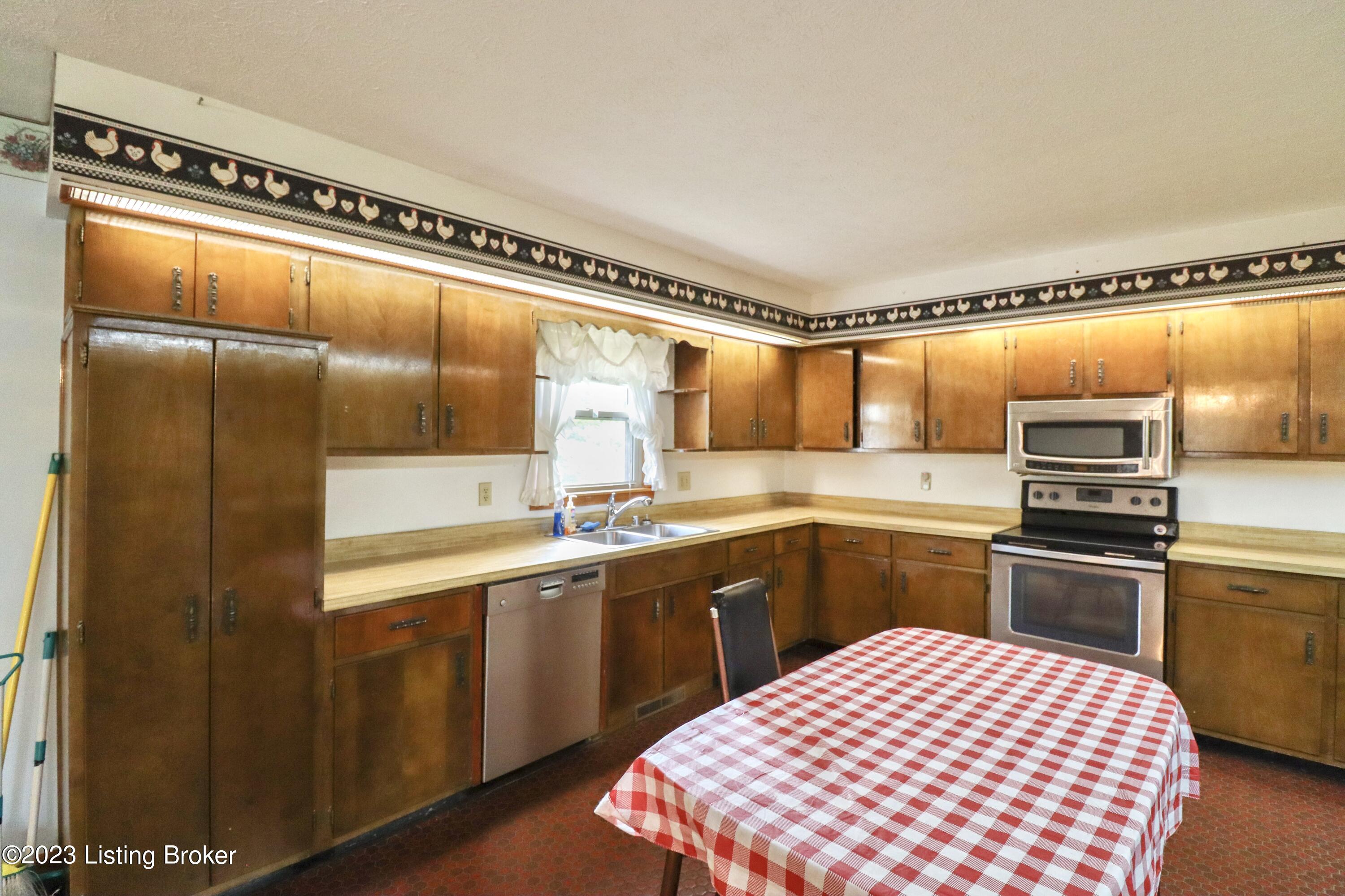 635 Blossom Ridge Rd Property Photo 31