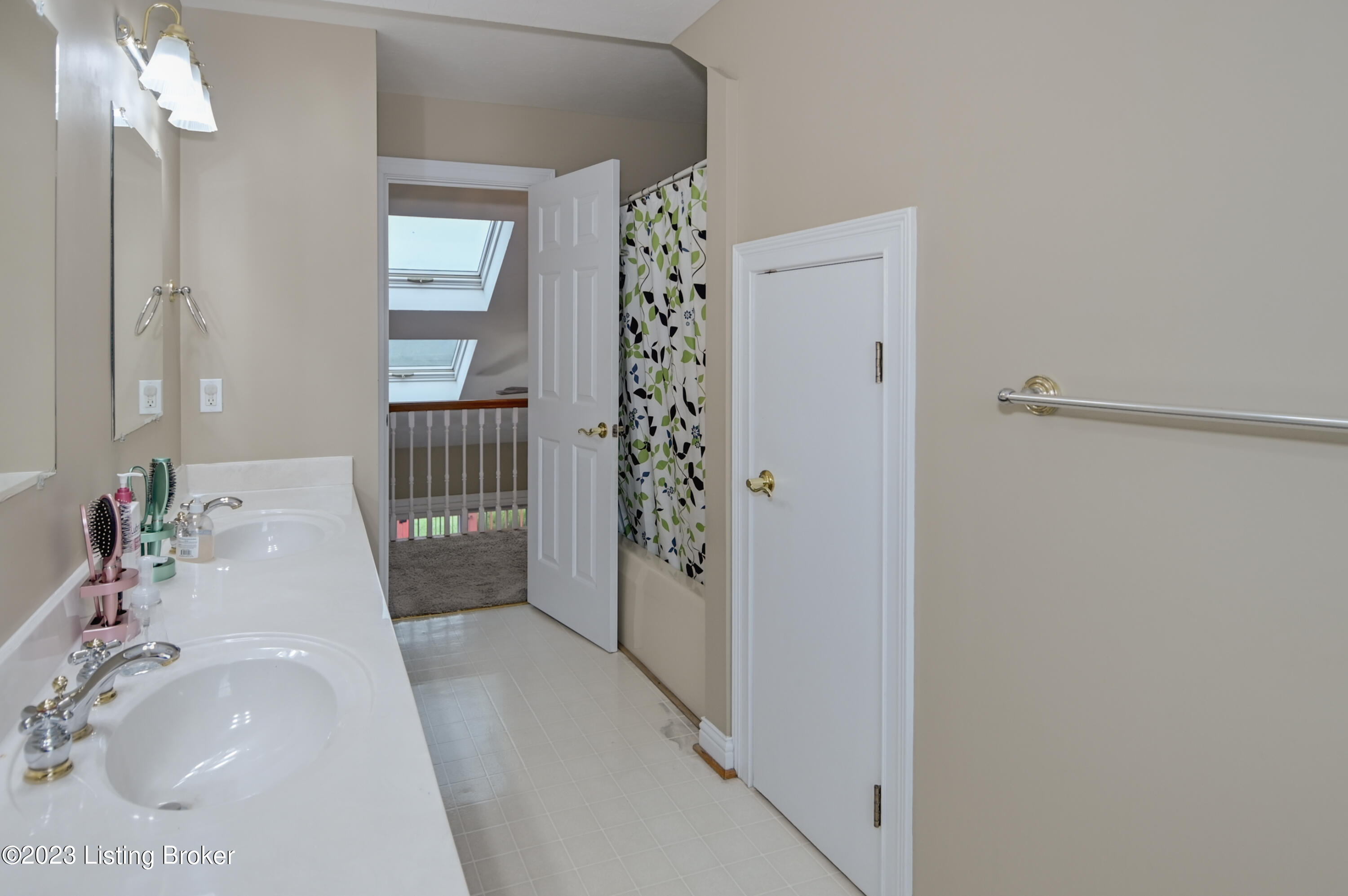 451 Millers Crossing Property Photo 36