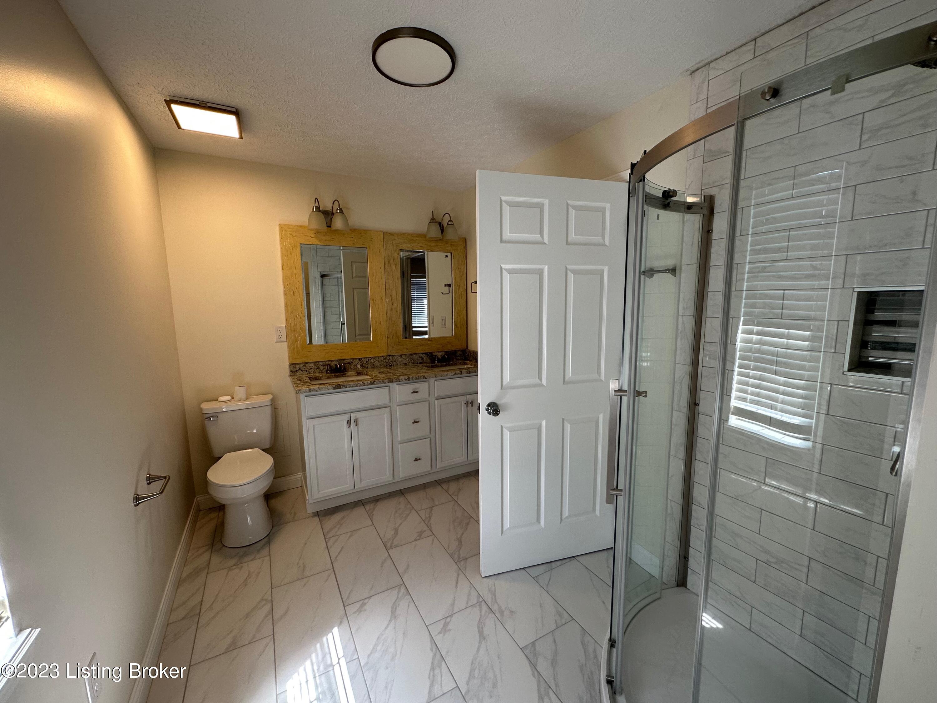 1432 Crestview Dr Property Photo 28
