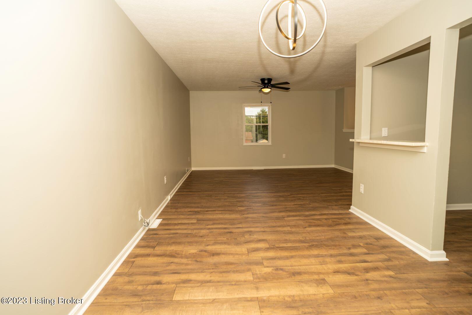 131 Meadowlake Dr Property Photo 10