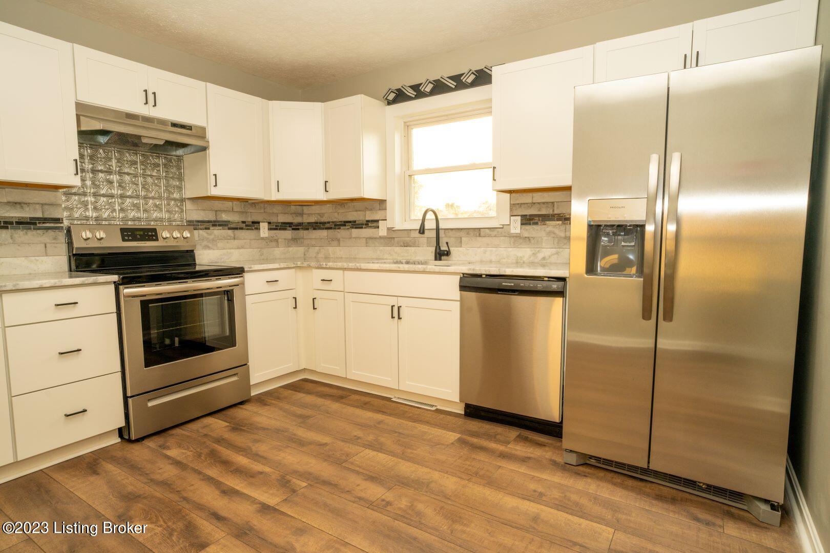 131 Meadowlake Dr Property Photo 12