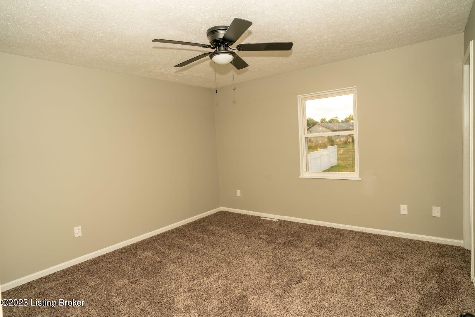 131 Meadowlake Dr Property Photo 24