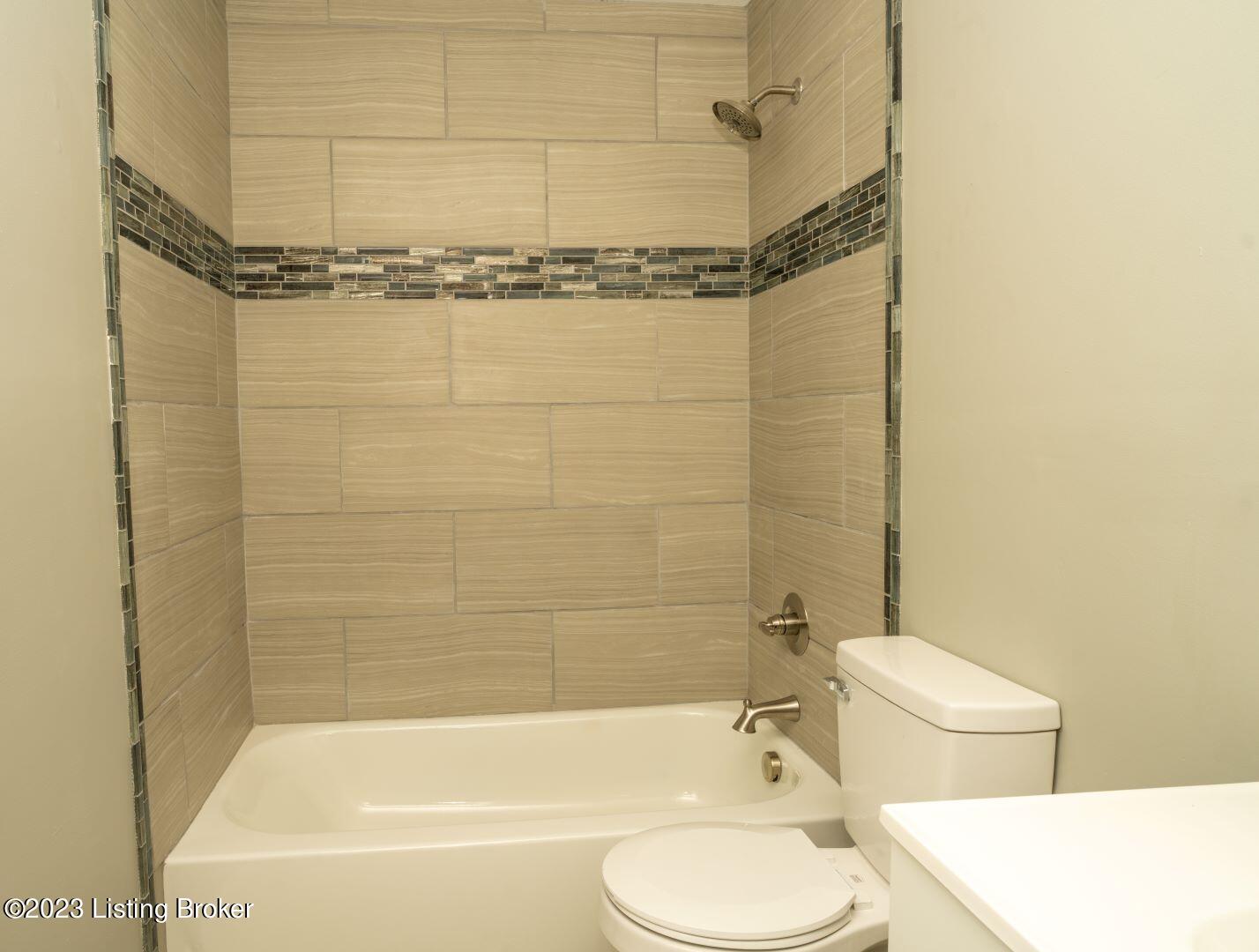 131 Meadowlake Dr Property Photo 29