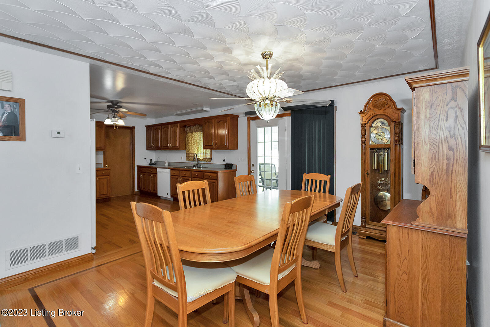 510 Kool Springs Dr Property Photo 6