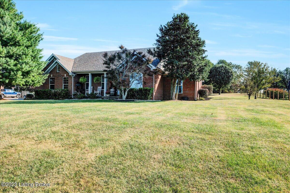 1005 Colvin Ct Property Photo
