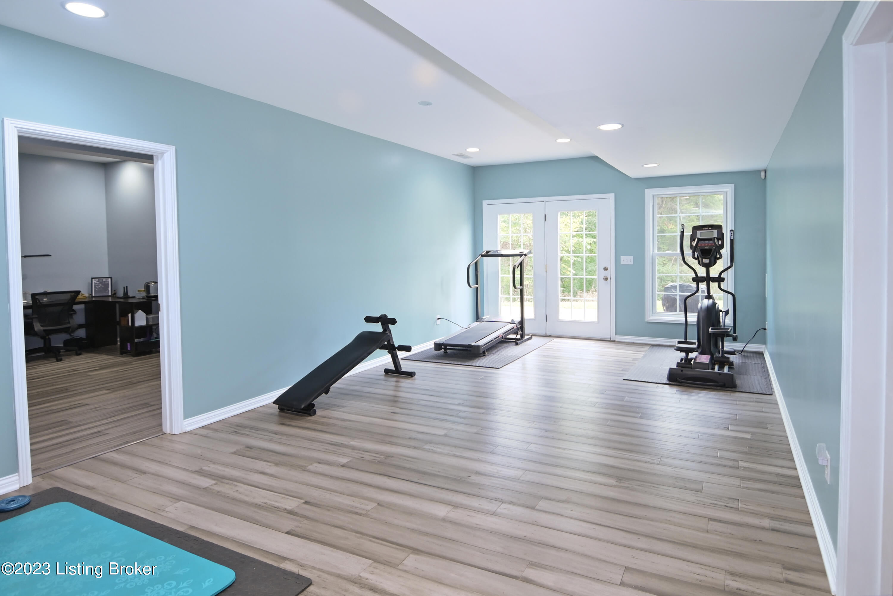 1054 Woodsdale Farm Dr Property Photo 36