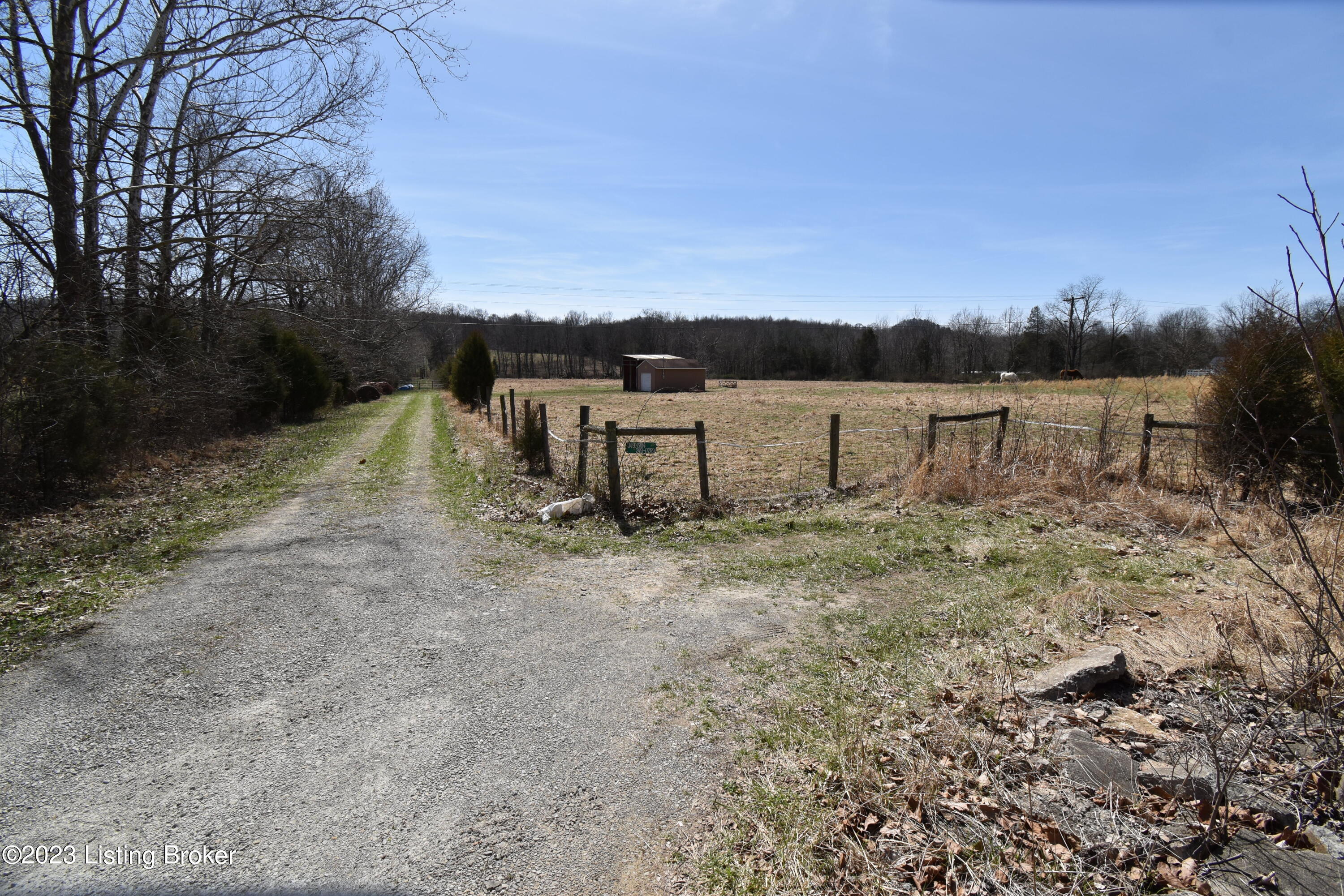7500 Boston Rd Property Photo 5