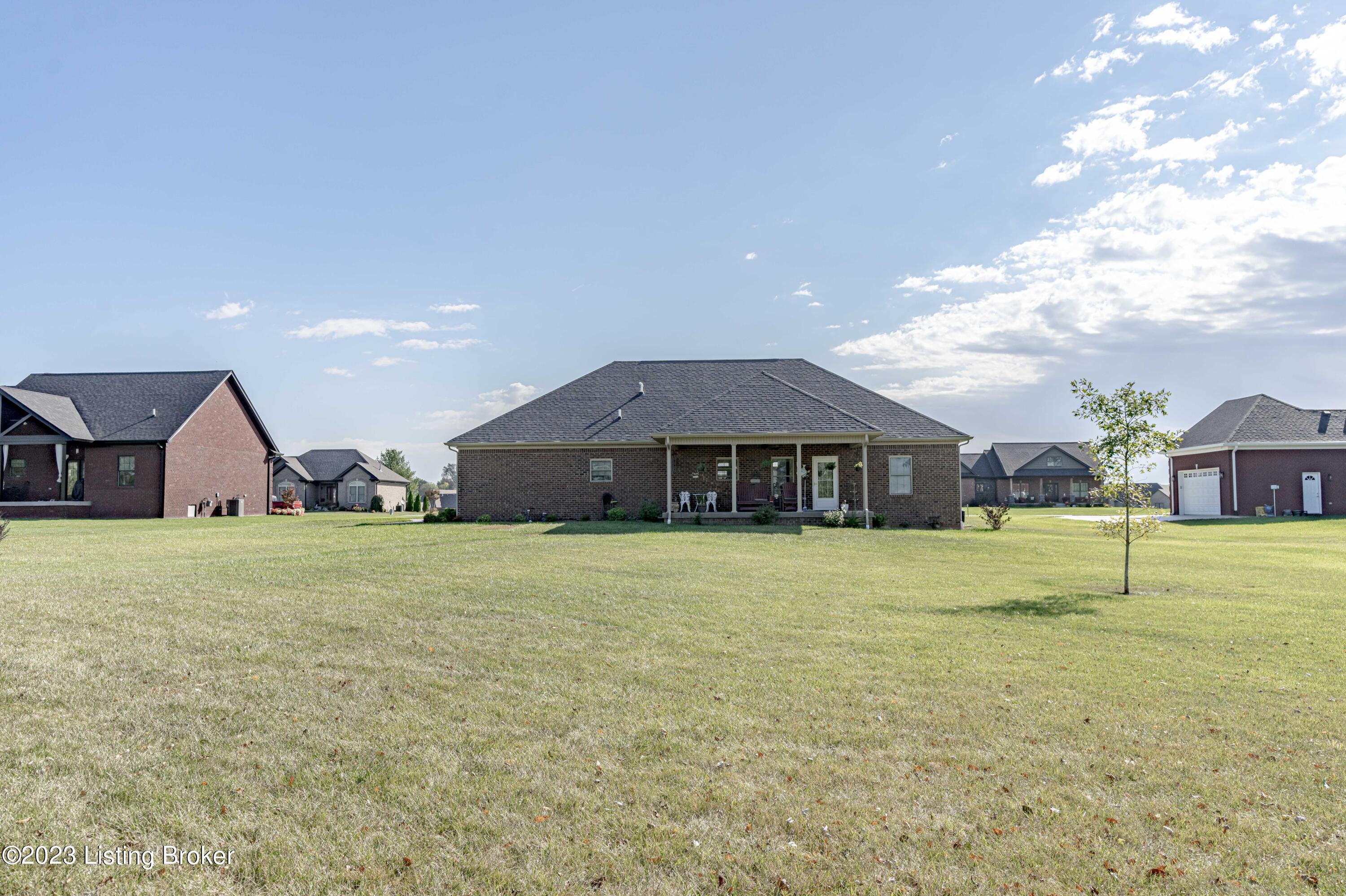 115 Gavin Dr Property Photo 68