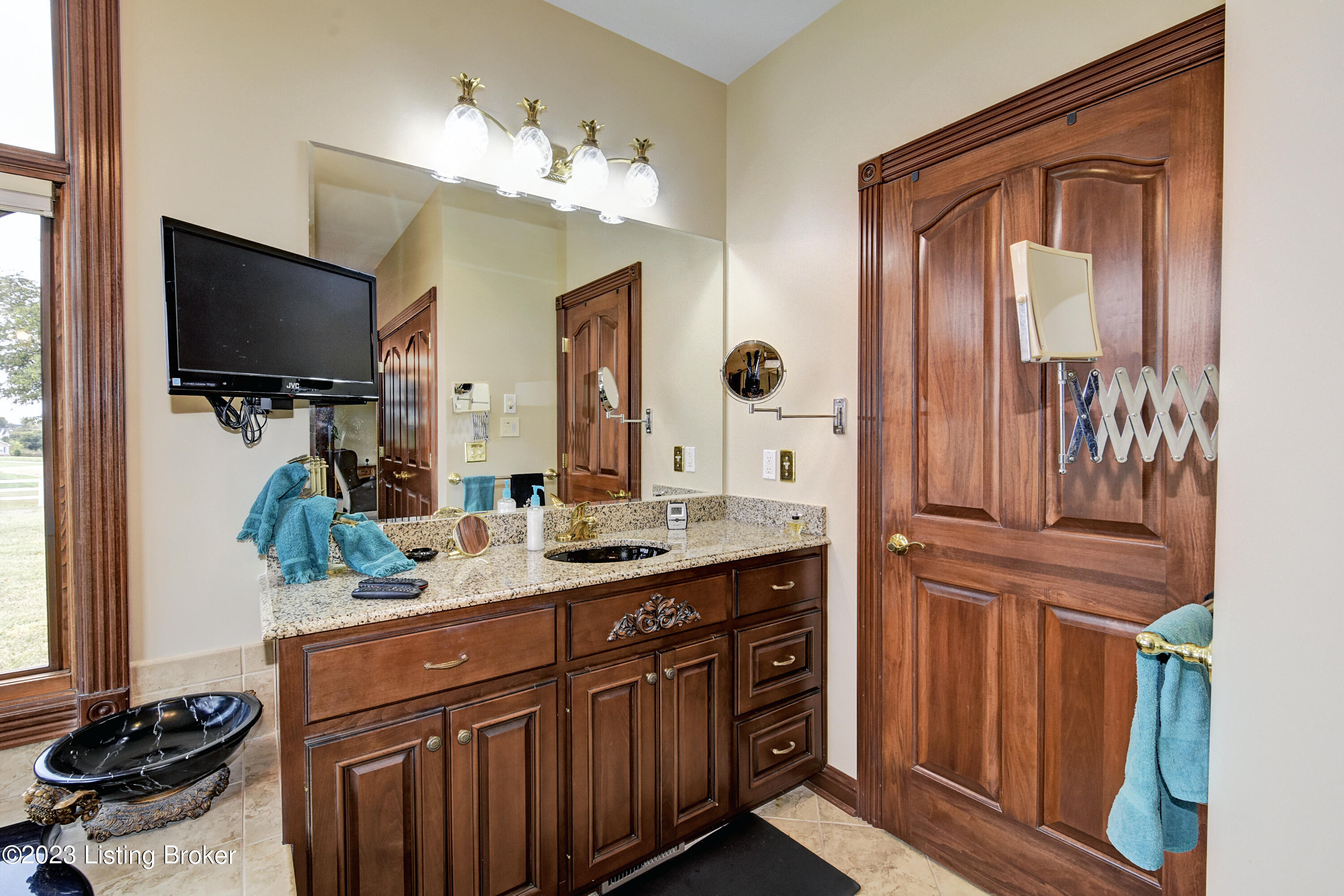 5055 Bloomfield Rd Property Photo 34