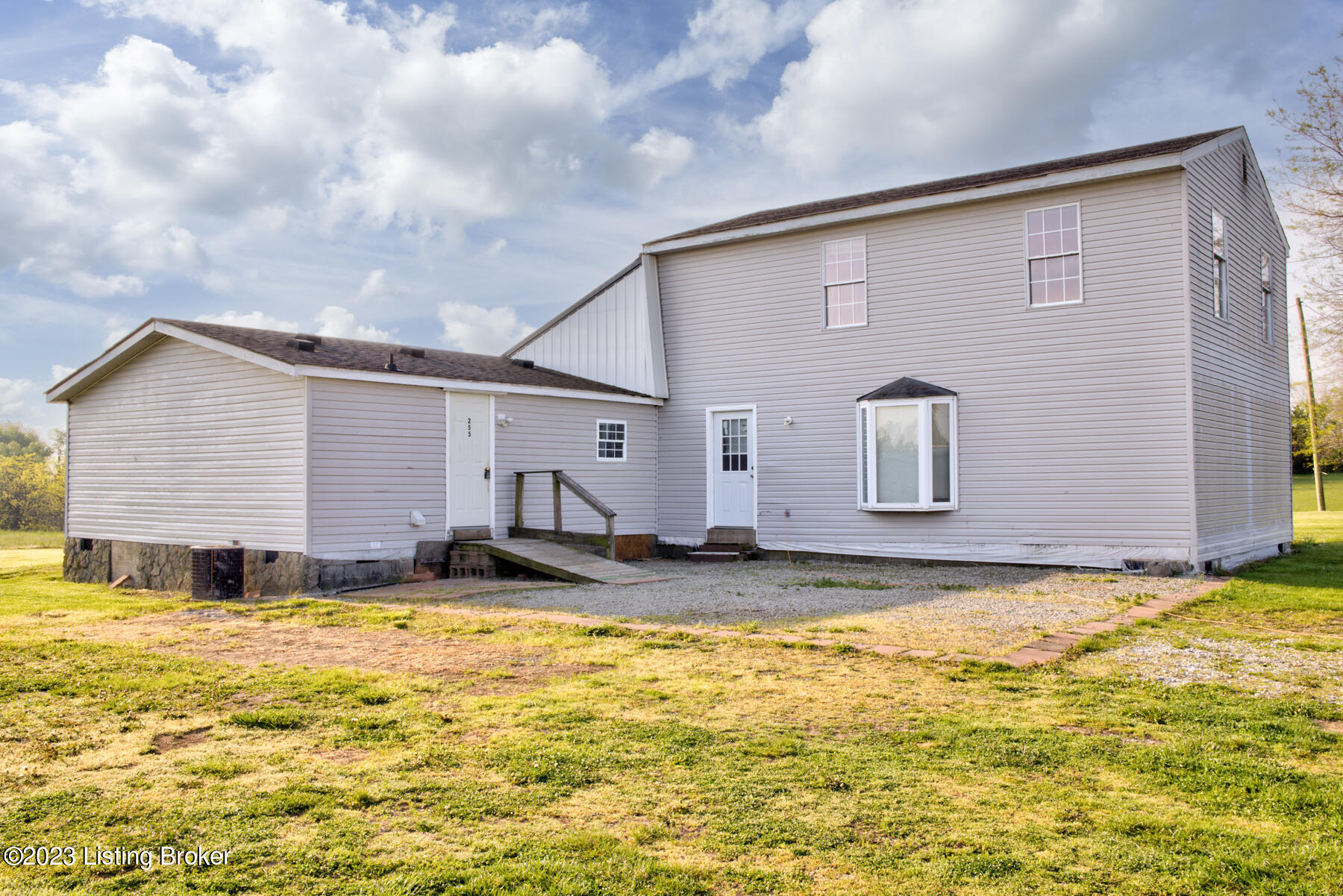255 Cripple Creek Rd Property Photo