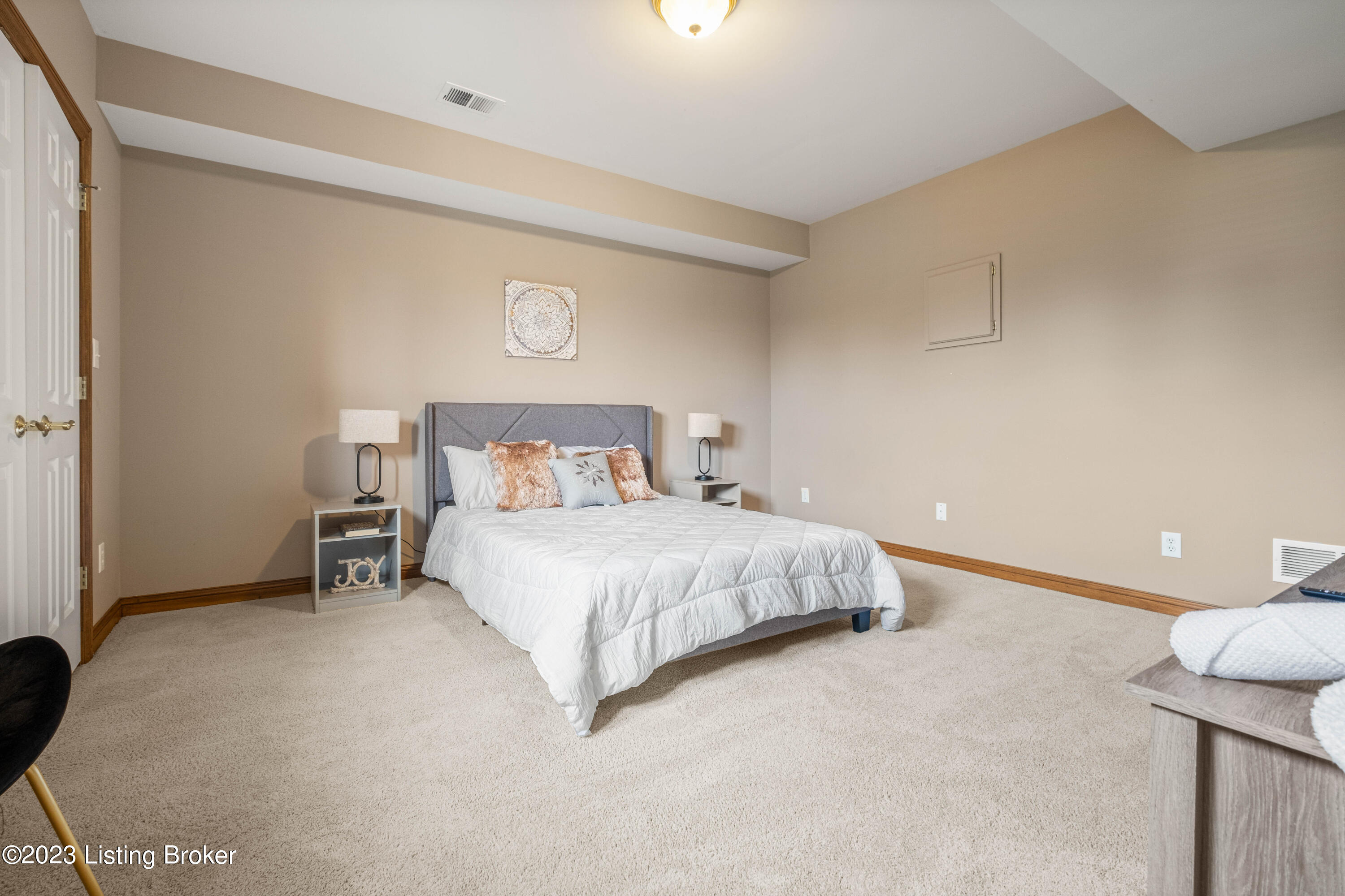 18400 Bridgemore Ln Property Photo 68
