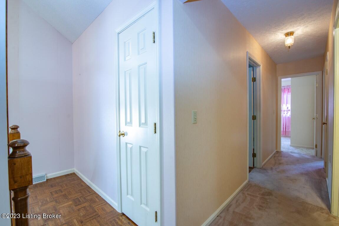 1213 N Logsdon Pkwy Property Photo 45