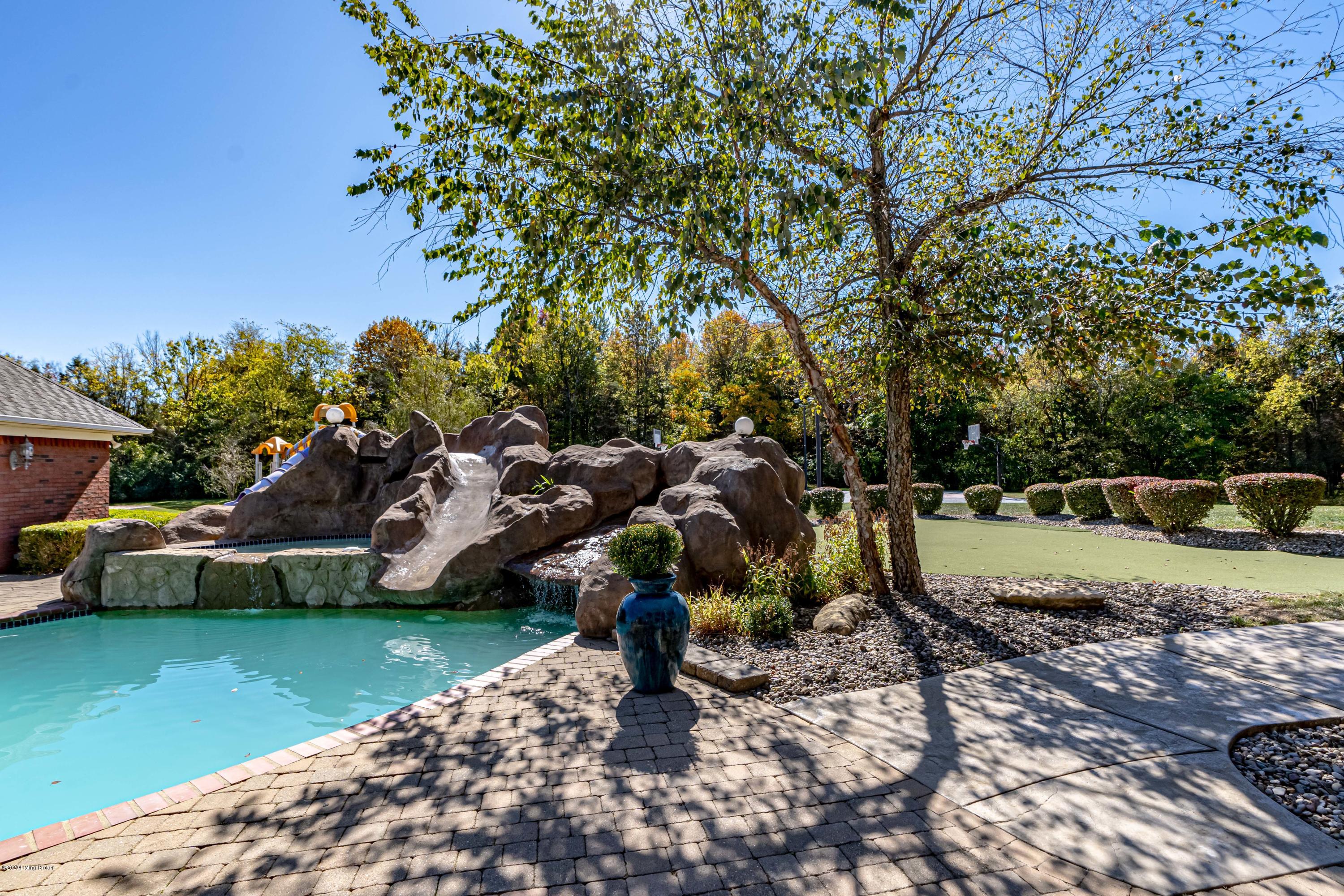 7626 Heavens Estates Way Property Photo 169