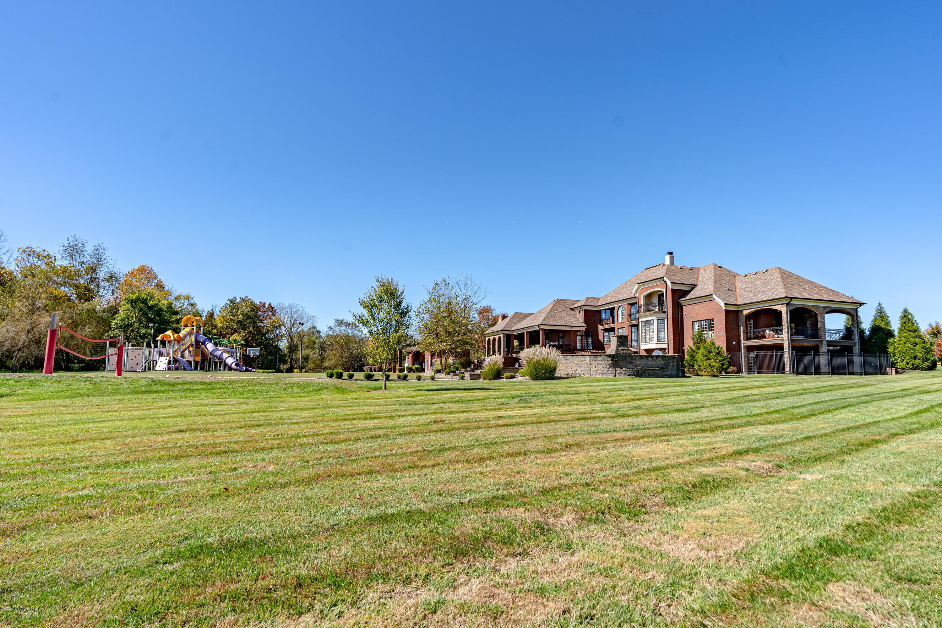 7626 Heavens Estates Way Property Photo 173