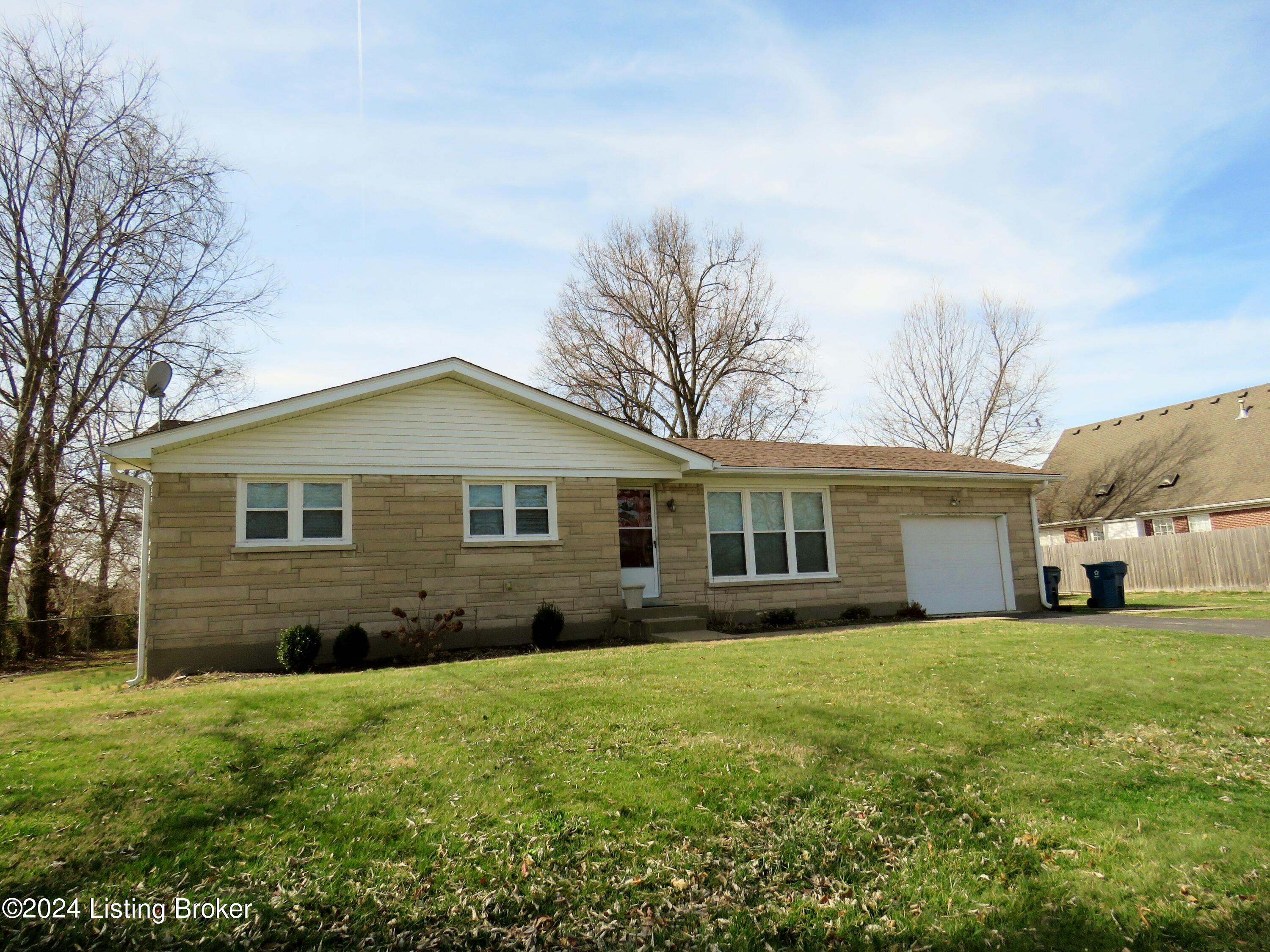 8602 Smyrna Pkwy Property Photo 1