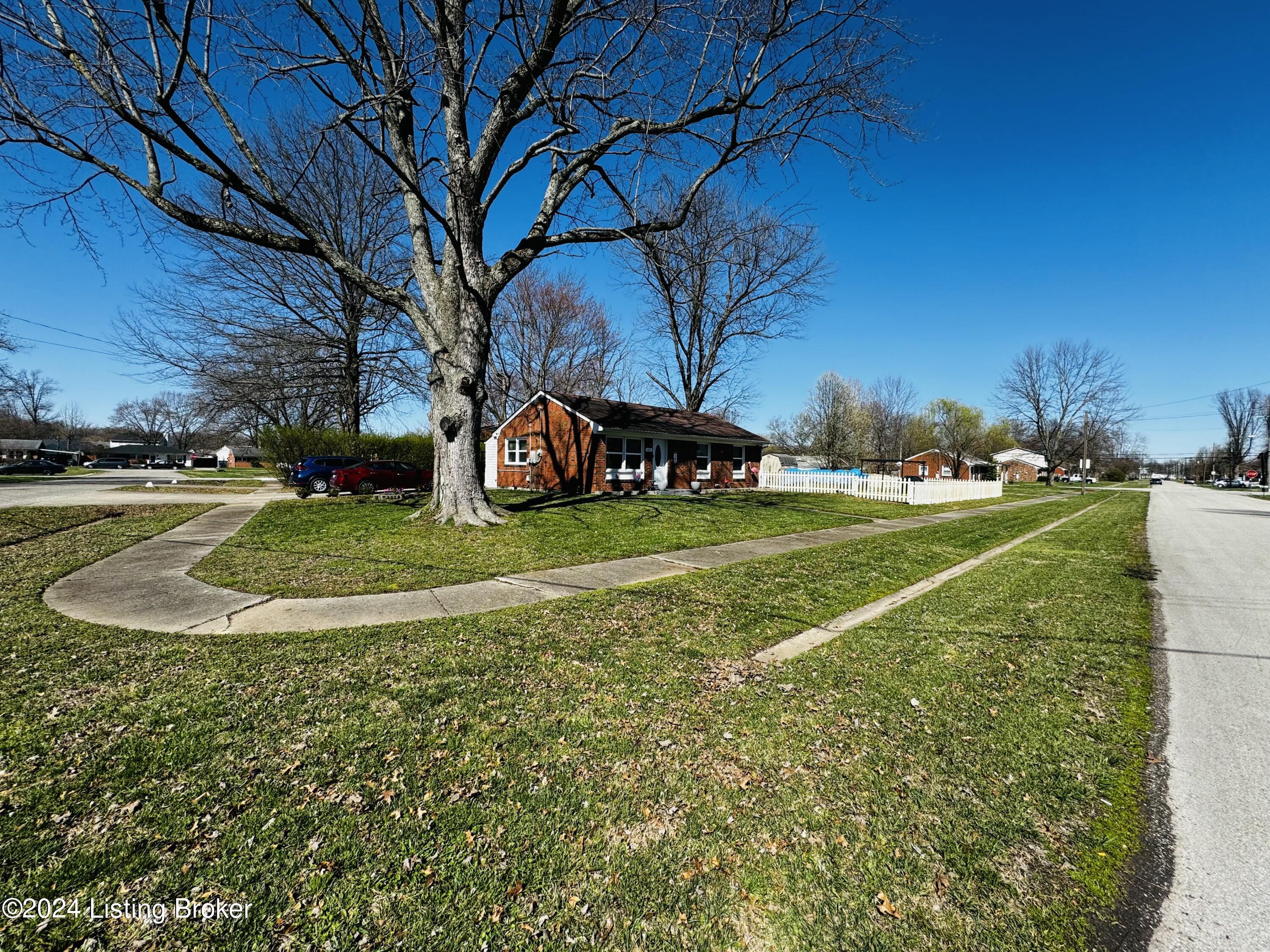 8806 Moody Rd Property Photo 1