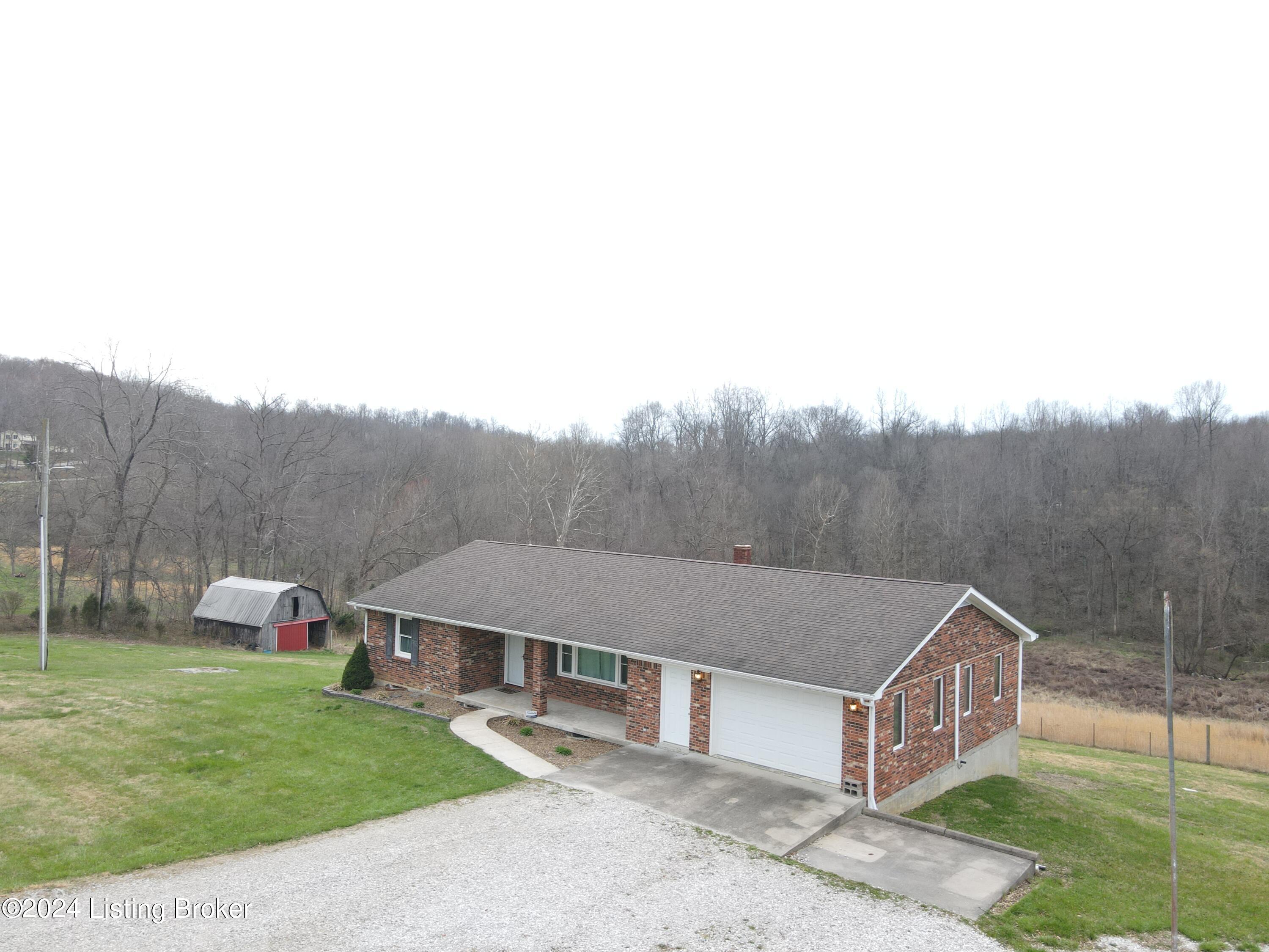 845 New State Rd Property Photo 1