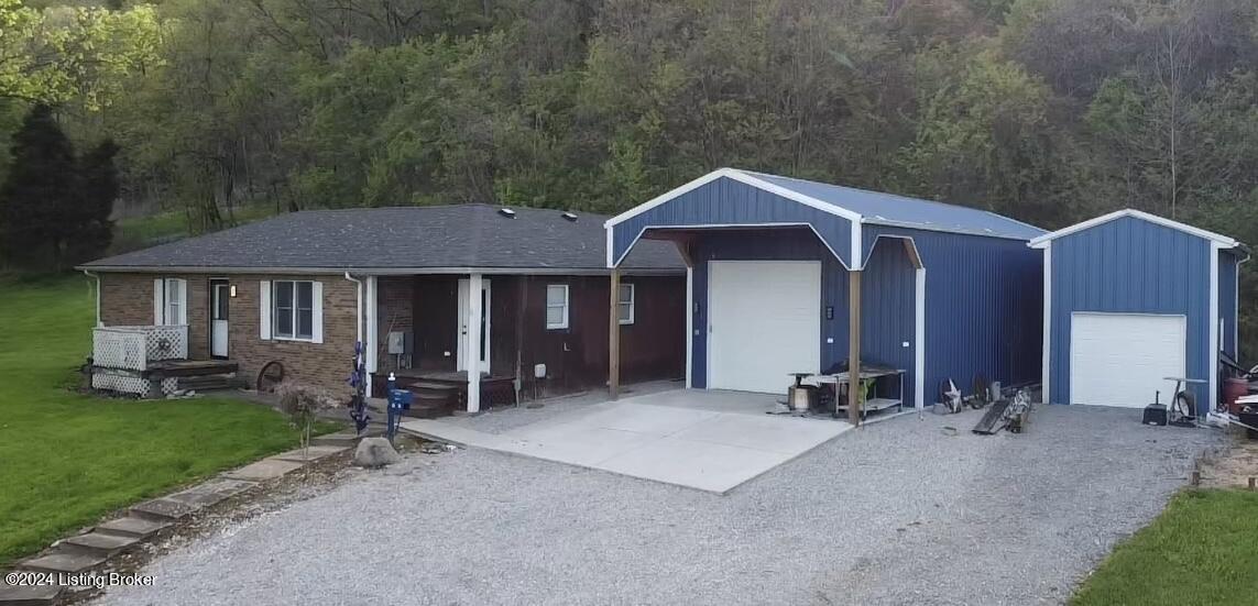 2352 Us-42 Property Photo 1