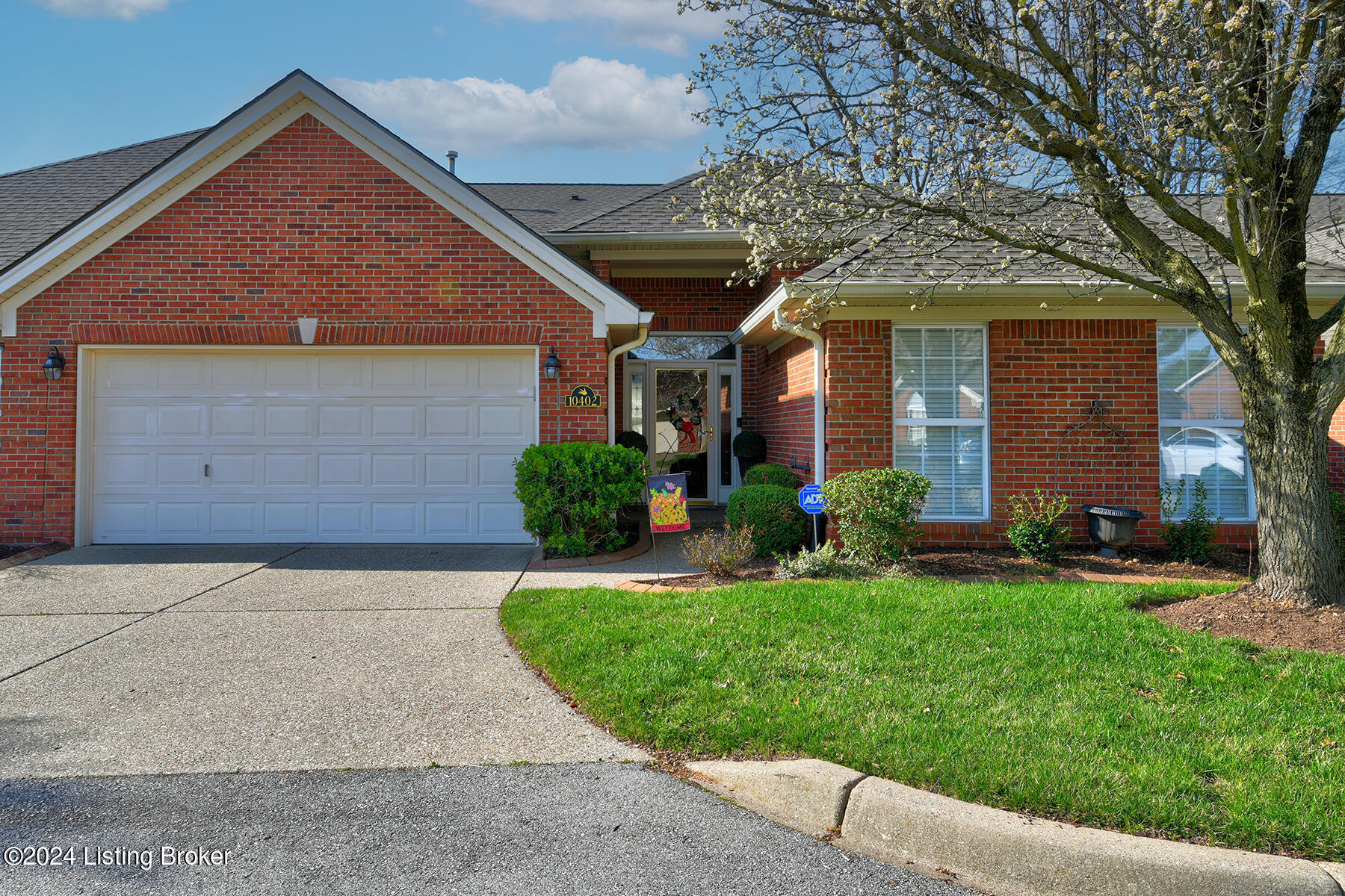 10402 Dove Chase Cir Property Photo 1