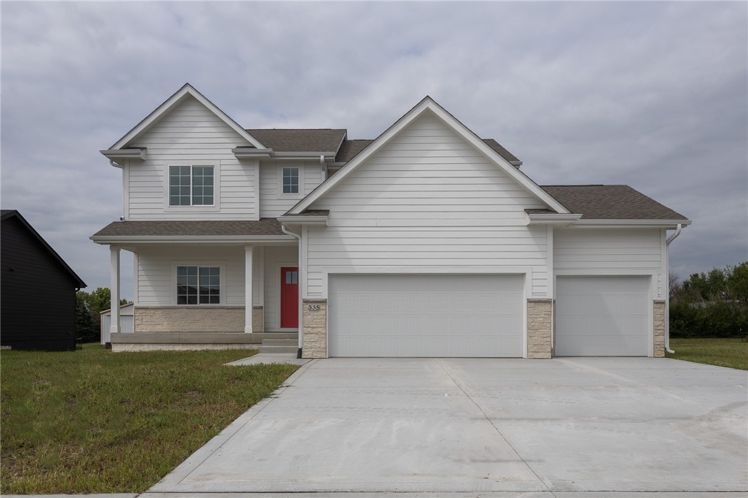 335 Nw Woodmoor Drive Property Photo