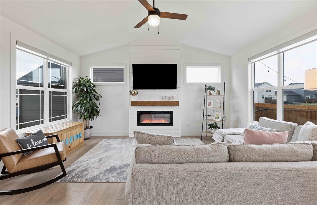 415 Se Esker Ridge Drive Property Photo 1