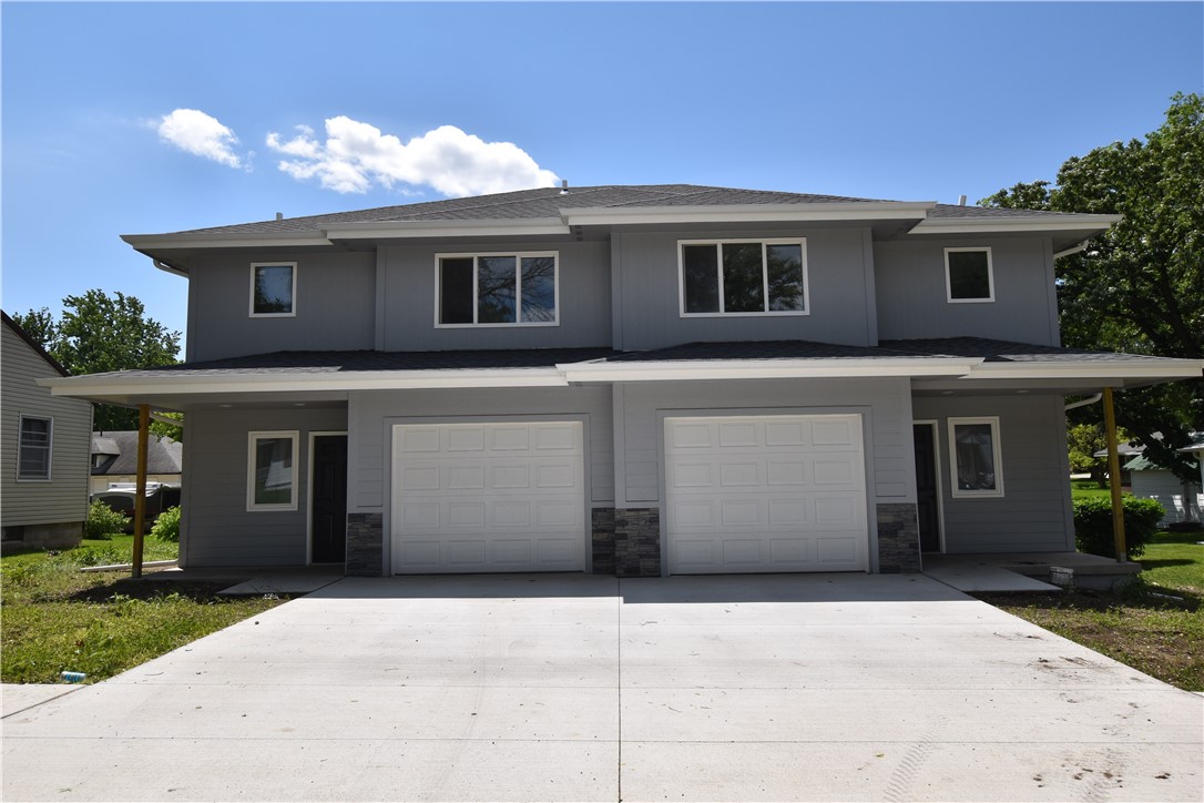 215 8th Street Property Photo 2