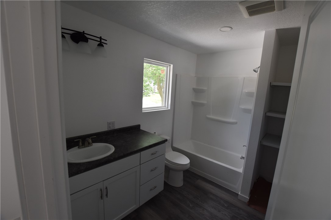 215 8th Street Property Photo 15