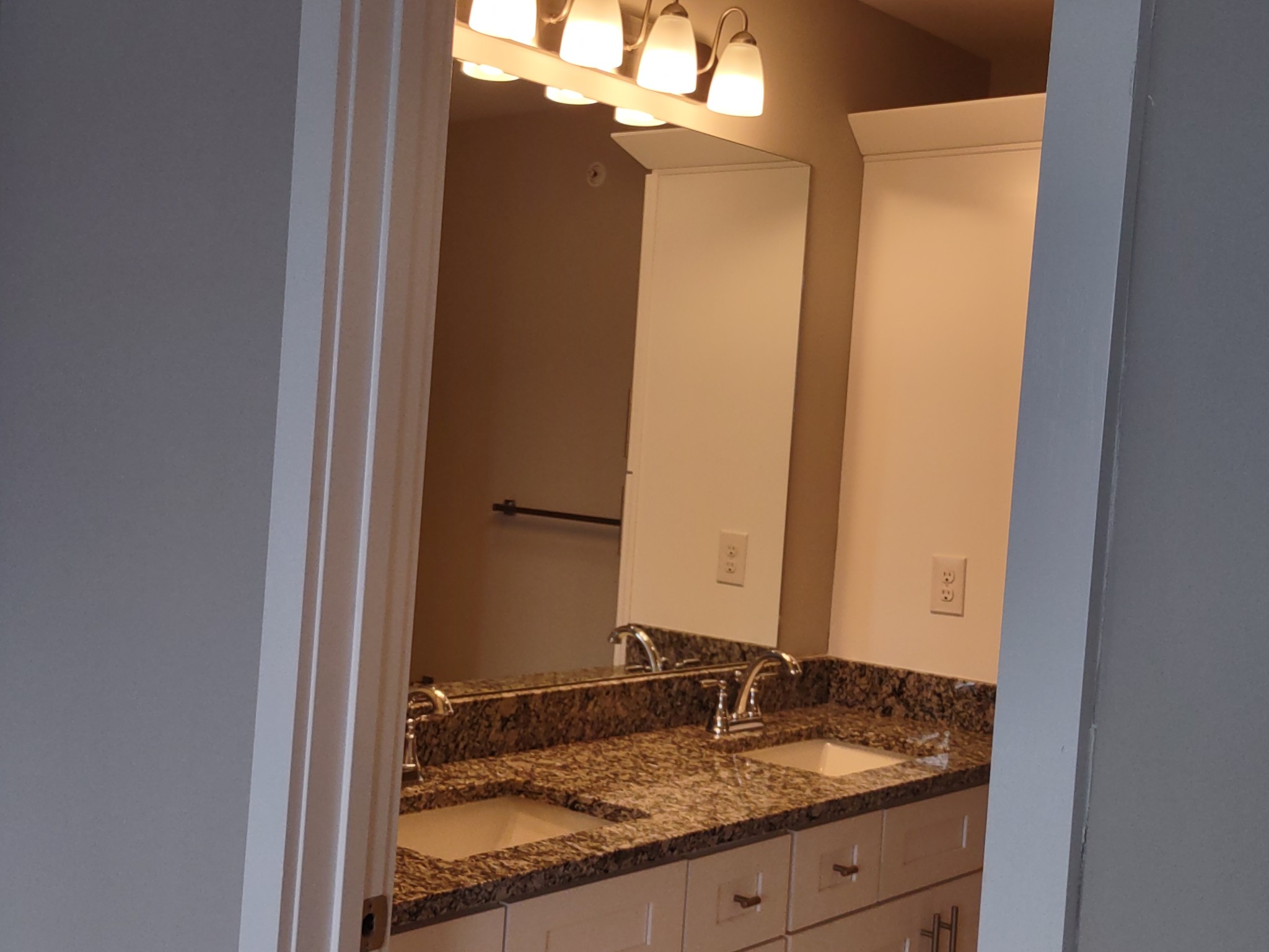 1021 Wells Way Property Photo 13