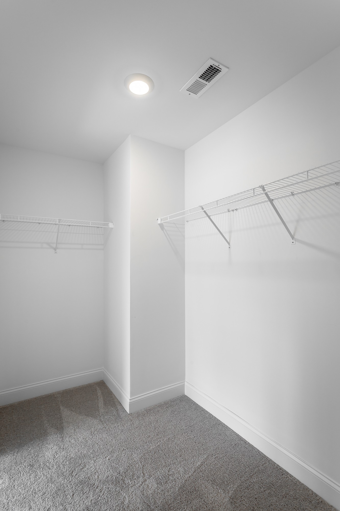 2435 Blue Mist Dr Property Photo 33