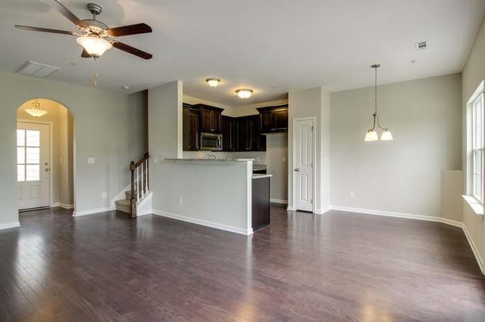 6625 Hanworth Trce Property Photo 3