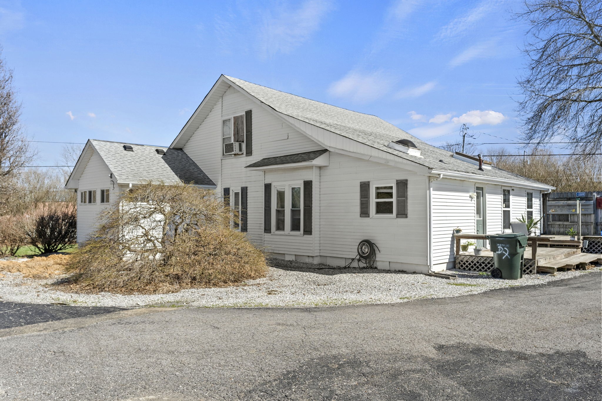 700 N Broadway Property Photo 16