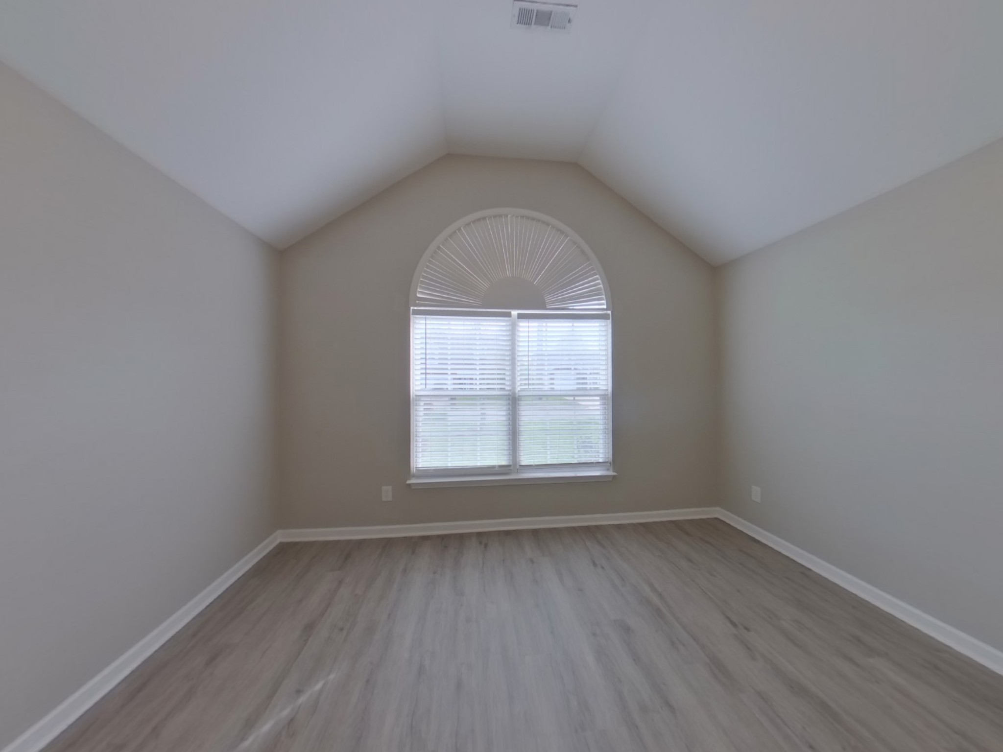 4029 Deer Run Trce Property Photo 6