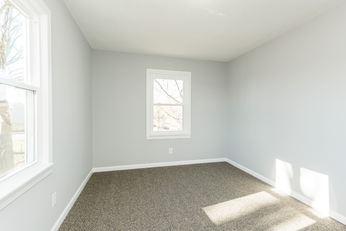 233 Liberty Pkwy Property Photo 9