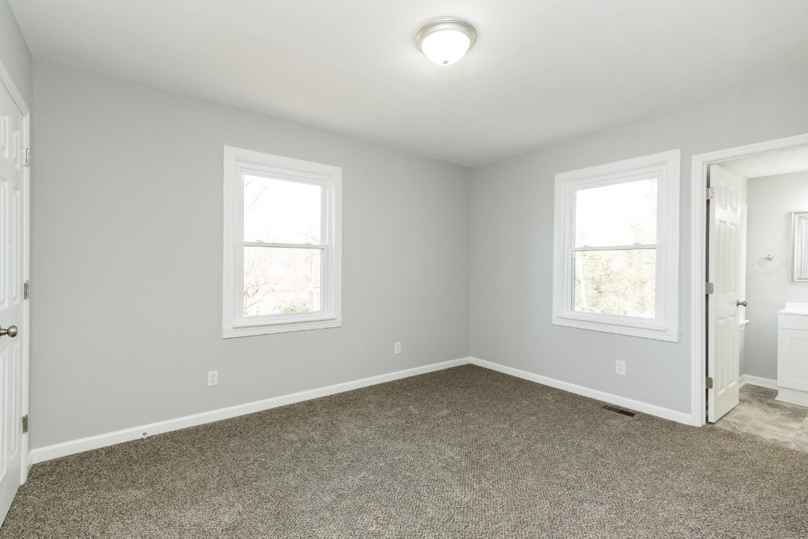 233 Liberty Pkwy Property Photo 16