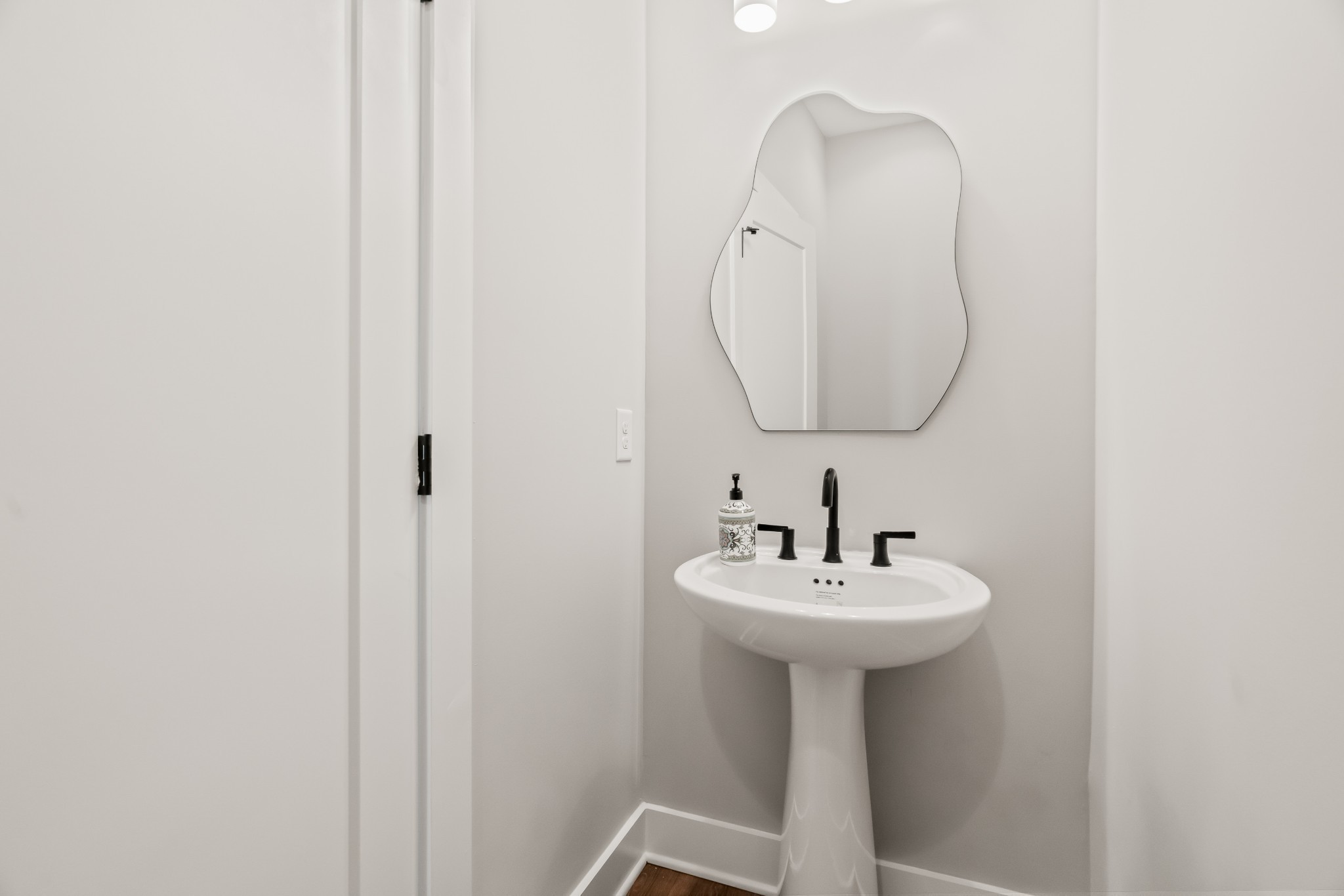 109 Charlotte Everly Cir Property Photo 22