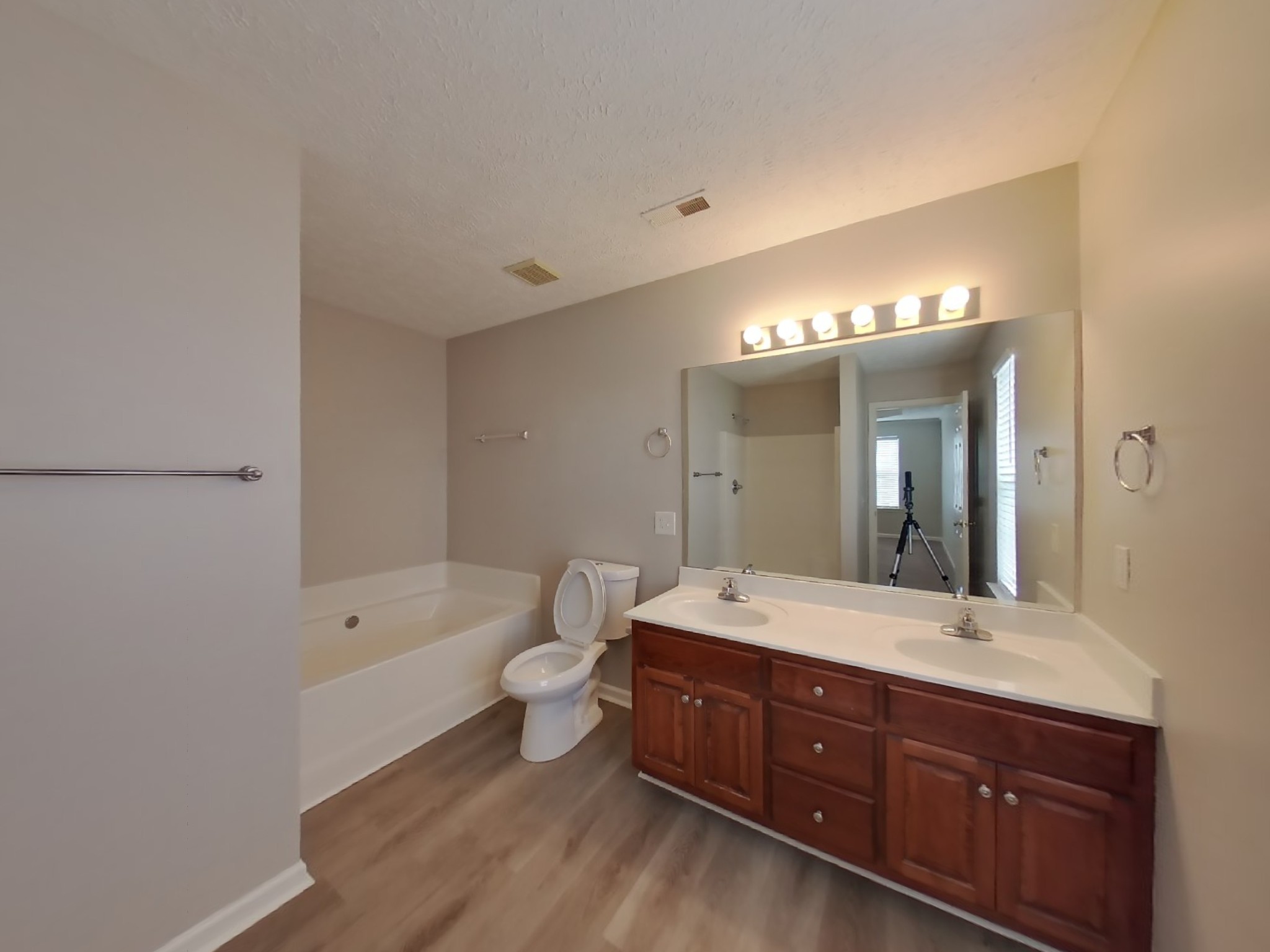 4812 Hammock Dr Property Photo 9