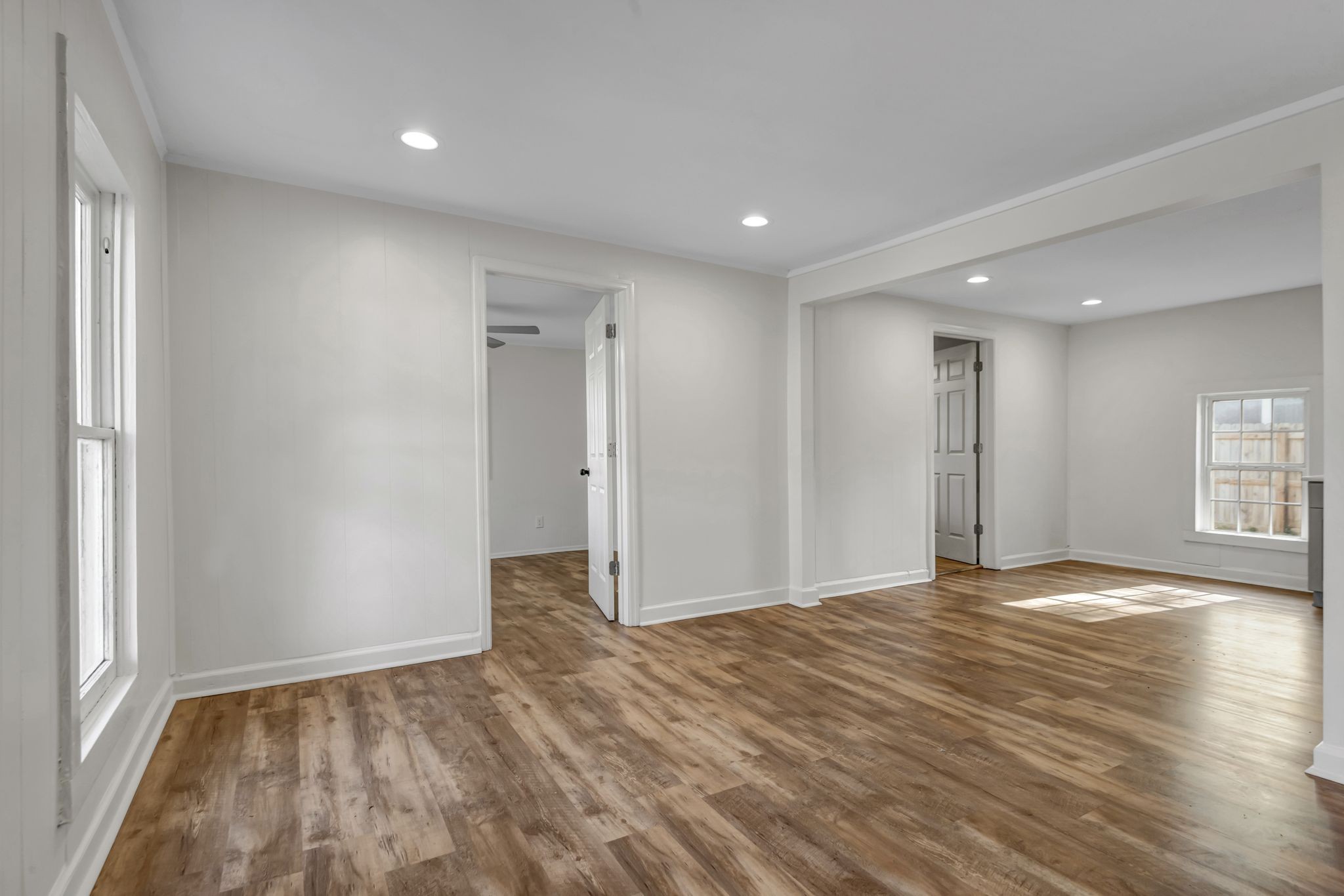 2404 Burbank Ave Property Photo 6