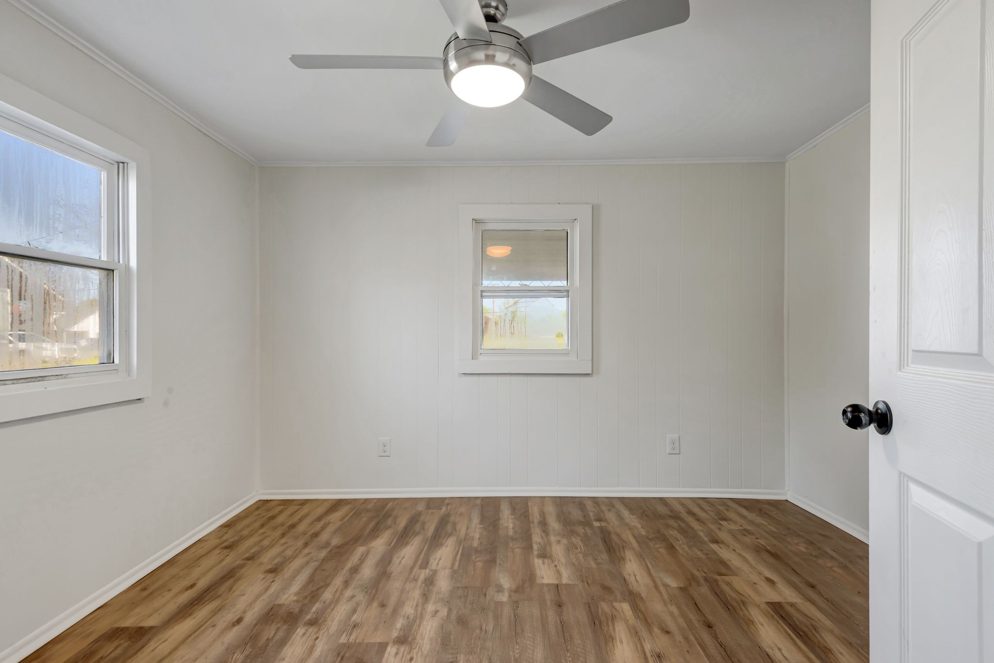 2404 Burbank Ave Property Photo 22