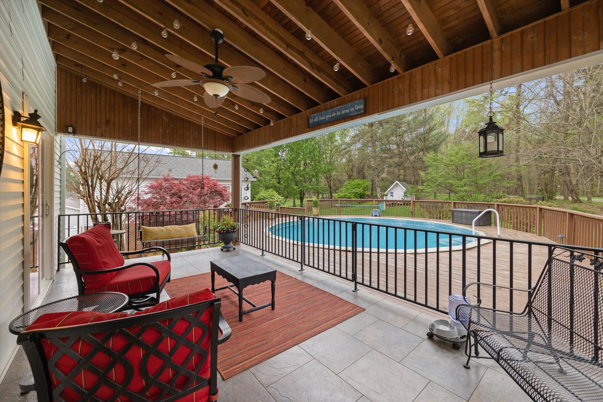 2815 Deerhaven Dr Property Photo 3